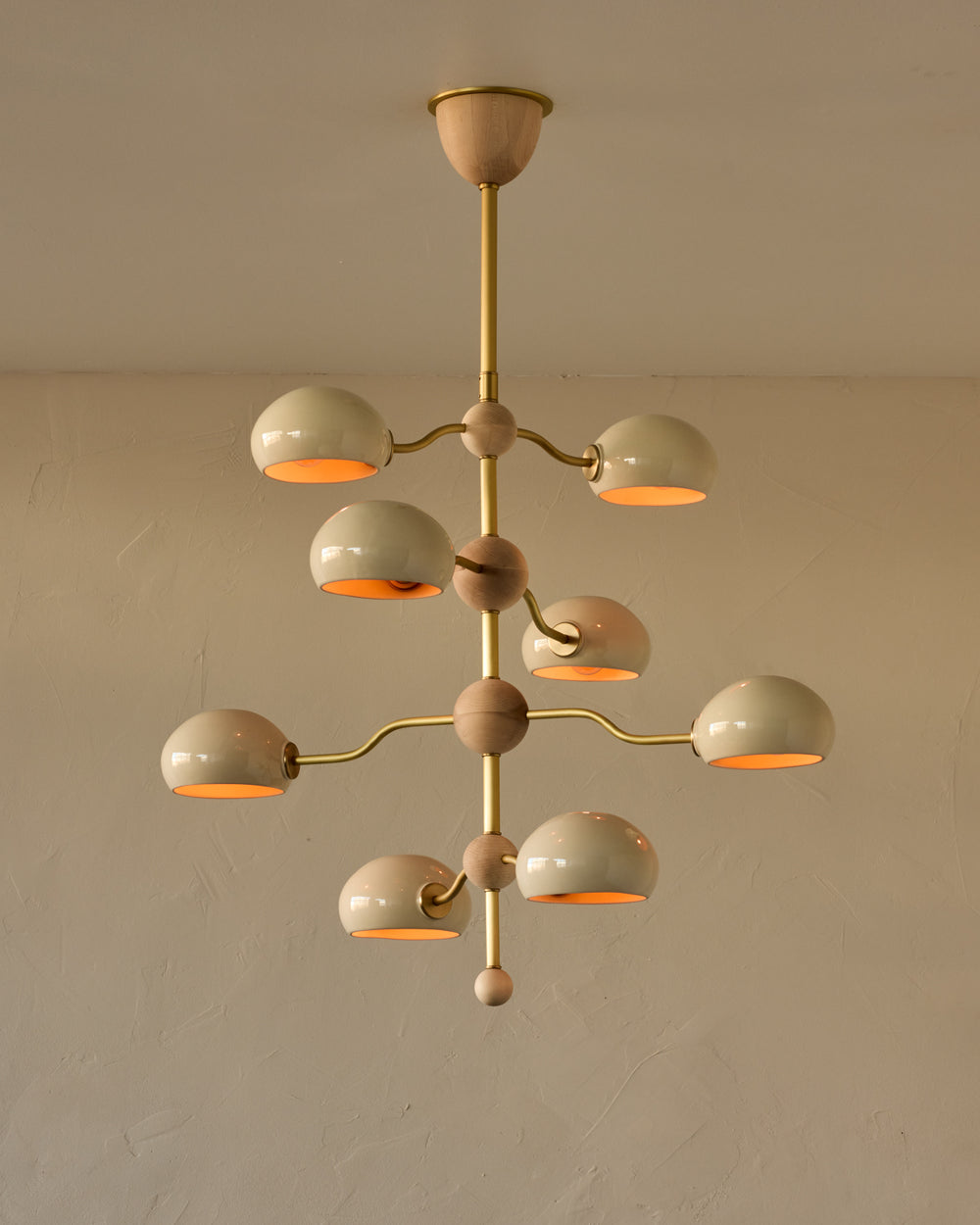 #shade-color_cream #Metal-+-Wood-Finish_Satin Brass / Clear Maple