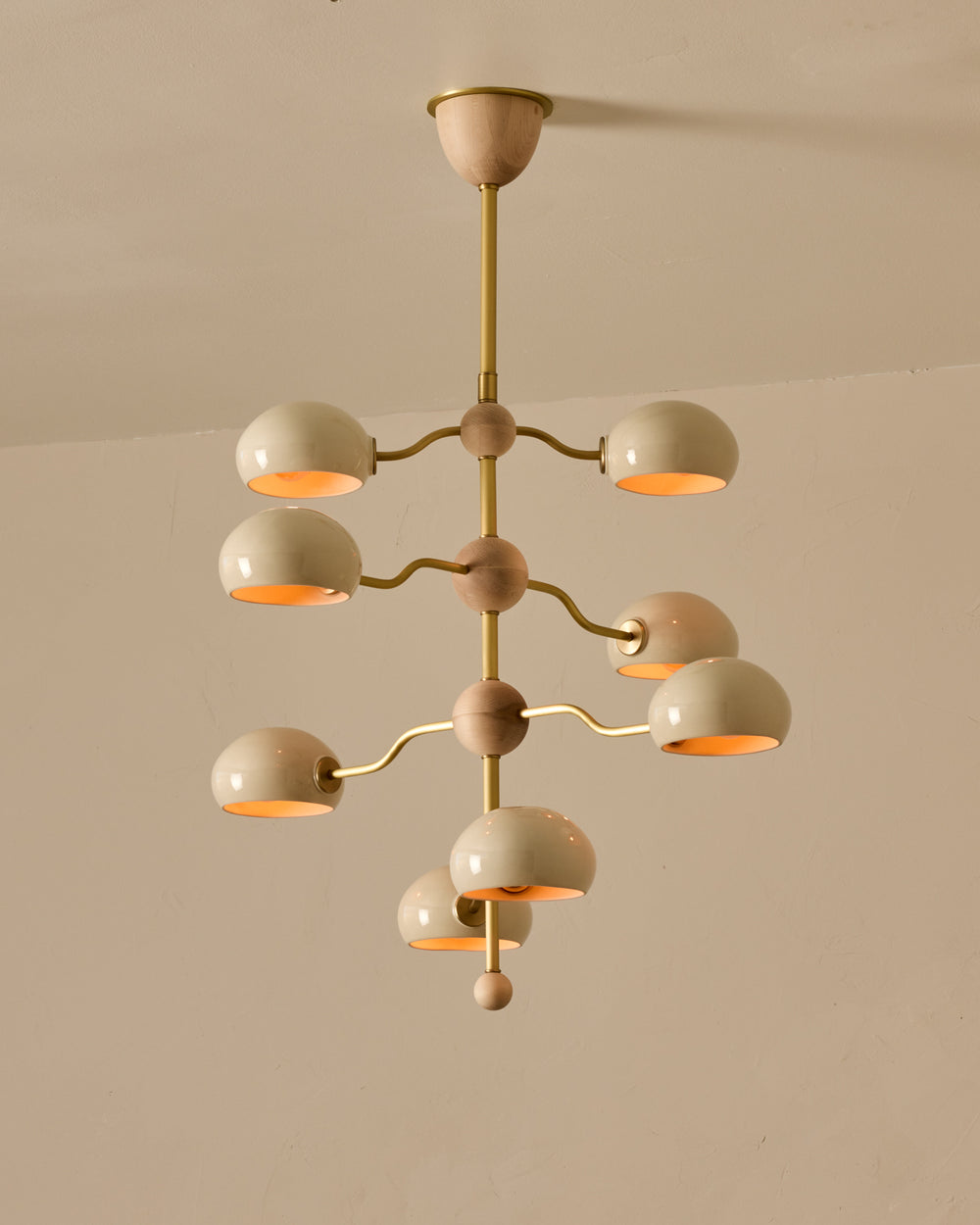 #shade-color_cream #Metal-+-Wood-Finish_Satin Brass / Clear Maple