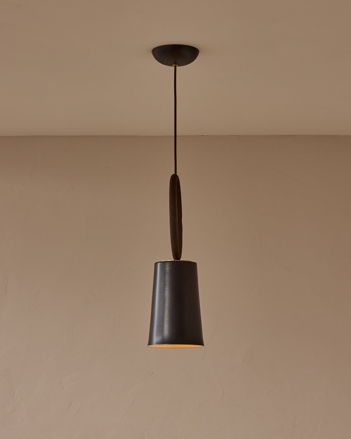 #color_ebony ceramic