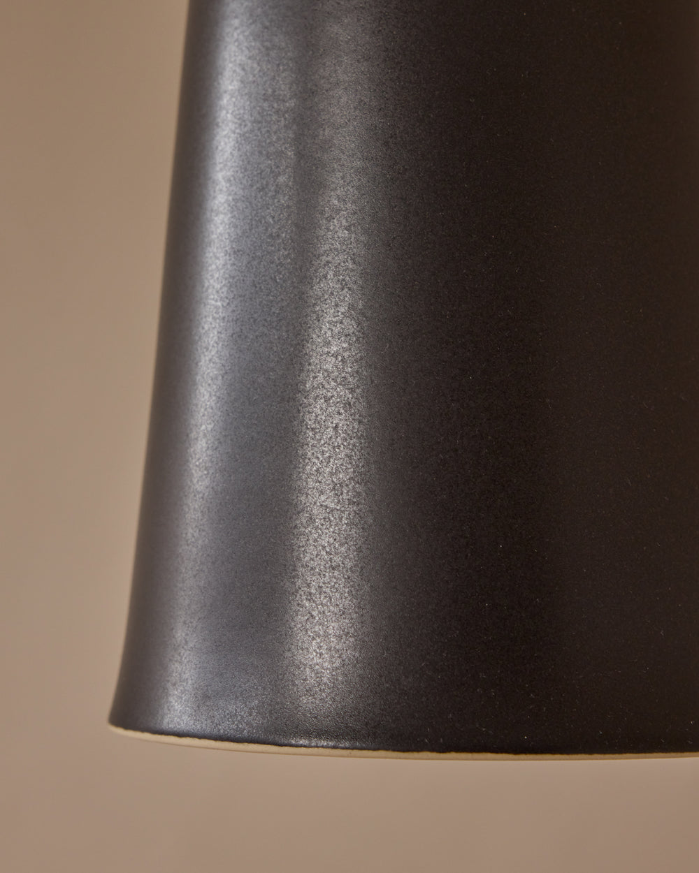 #color_ebony ceramic