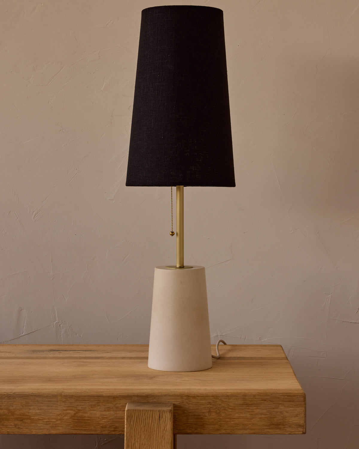 Layla Ceramic Table Lamp - Dogwood