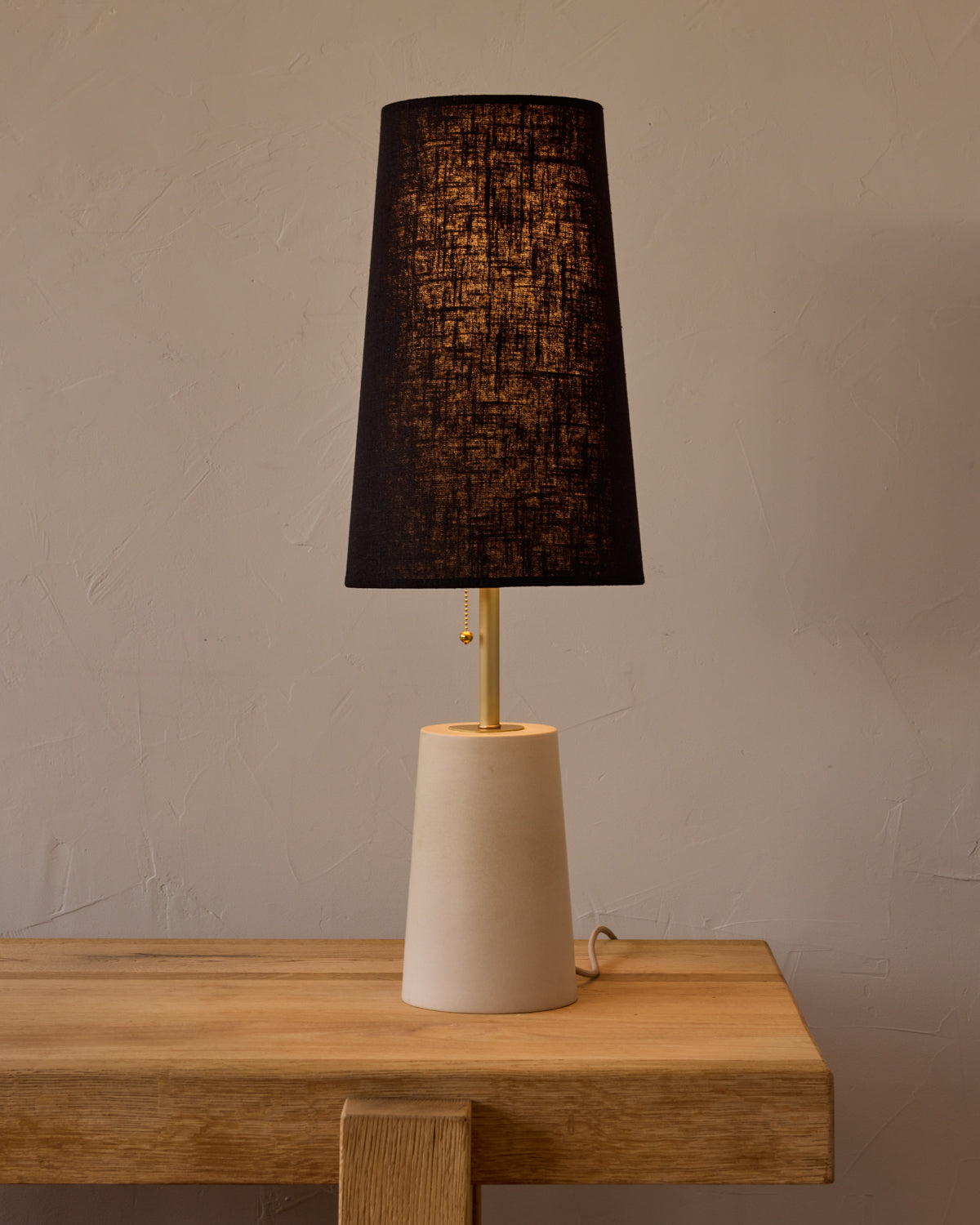 Layla Ceramic Table Lamp - Dogwood