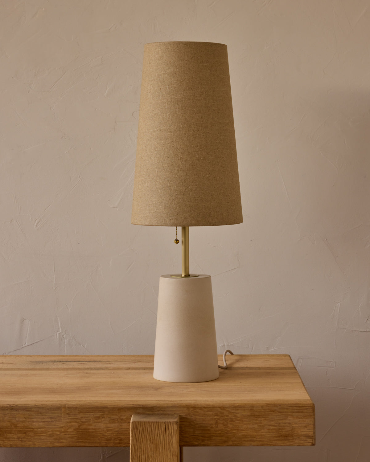 Layla Ceramic Table Lamp - Dogwood