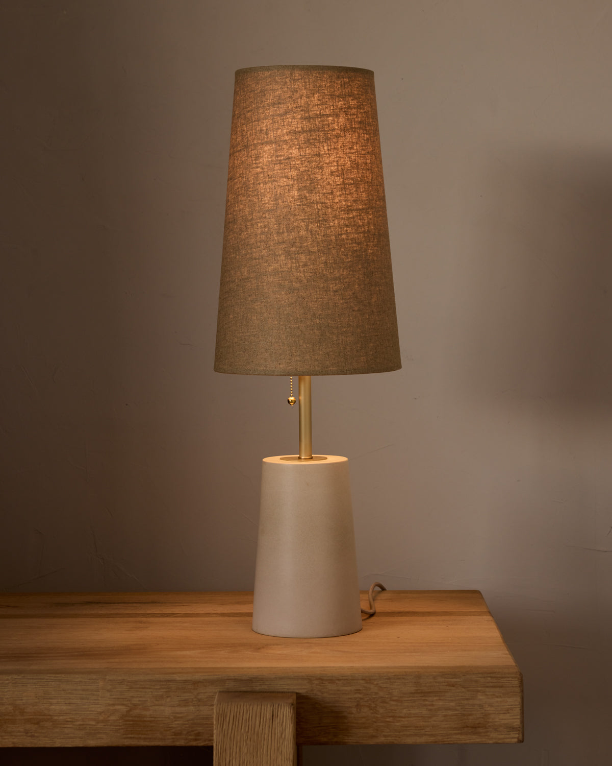 Layla Ceramic Table Lamp - Dogwood