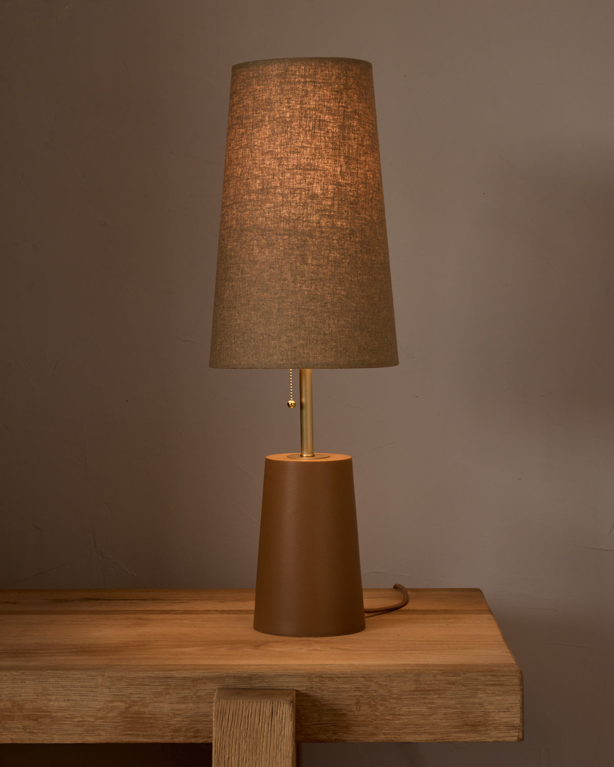 Layla Ceramic Table Lamp - Chestnut