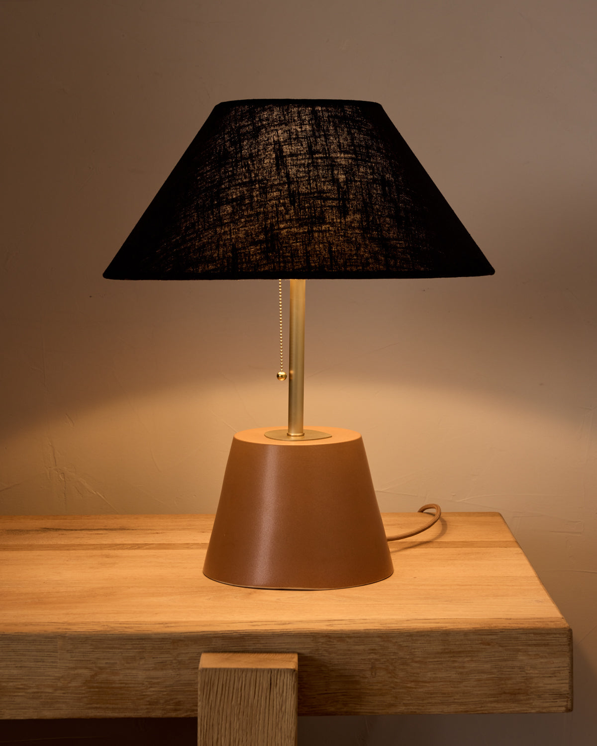 Noa Ceramic Table Lamp - Chestnut