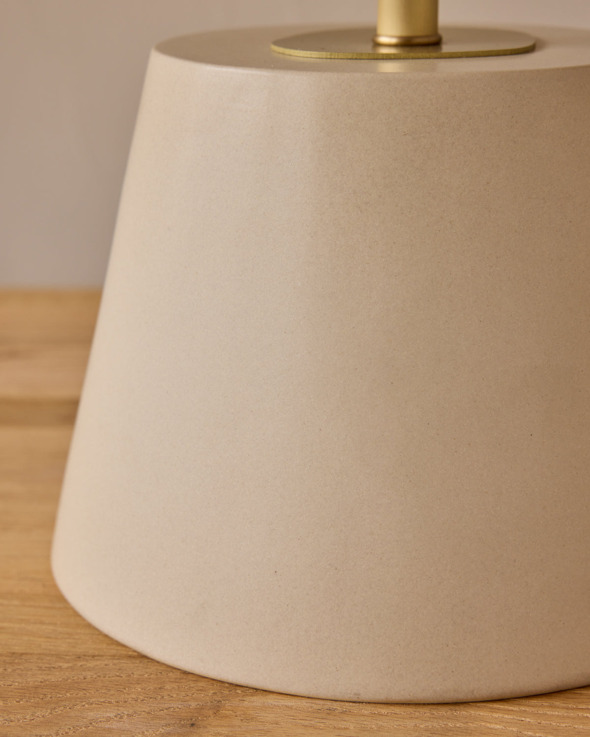 Noa Ceramic Table Lamp - Dogwood