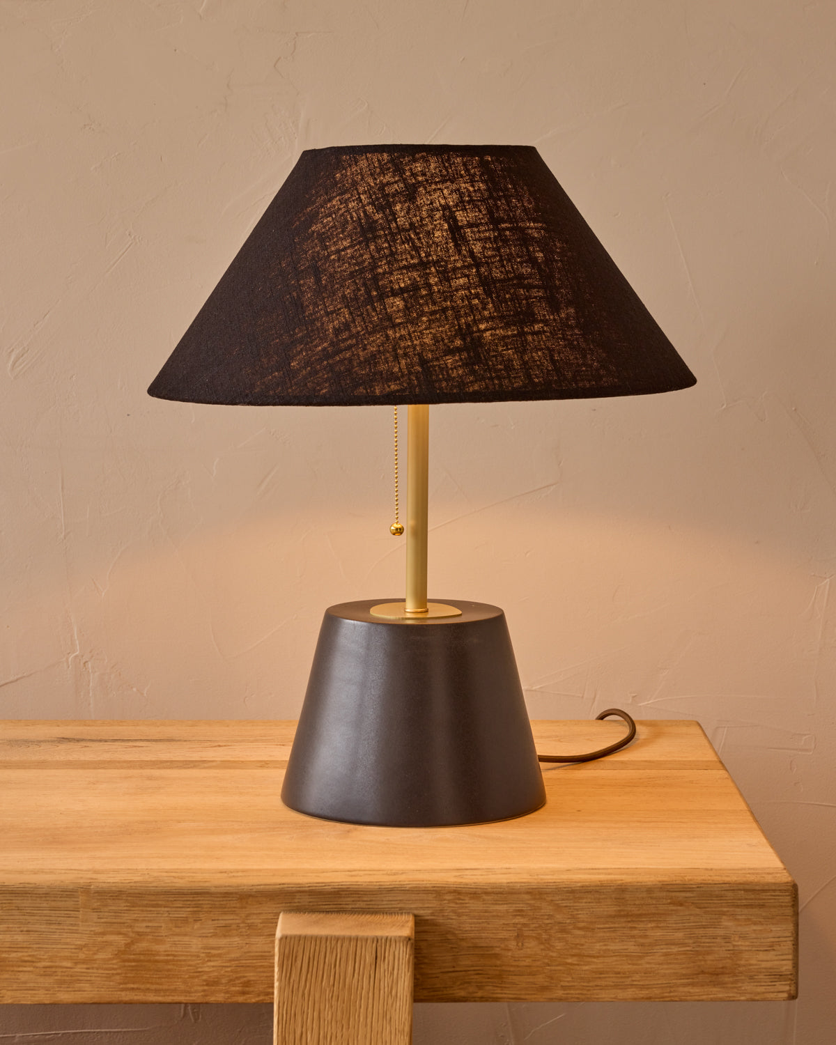 Noa Ceramic Table Lamp - Ebony