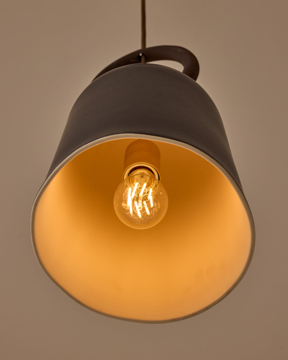 #color_ebony ceramic