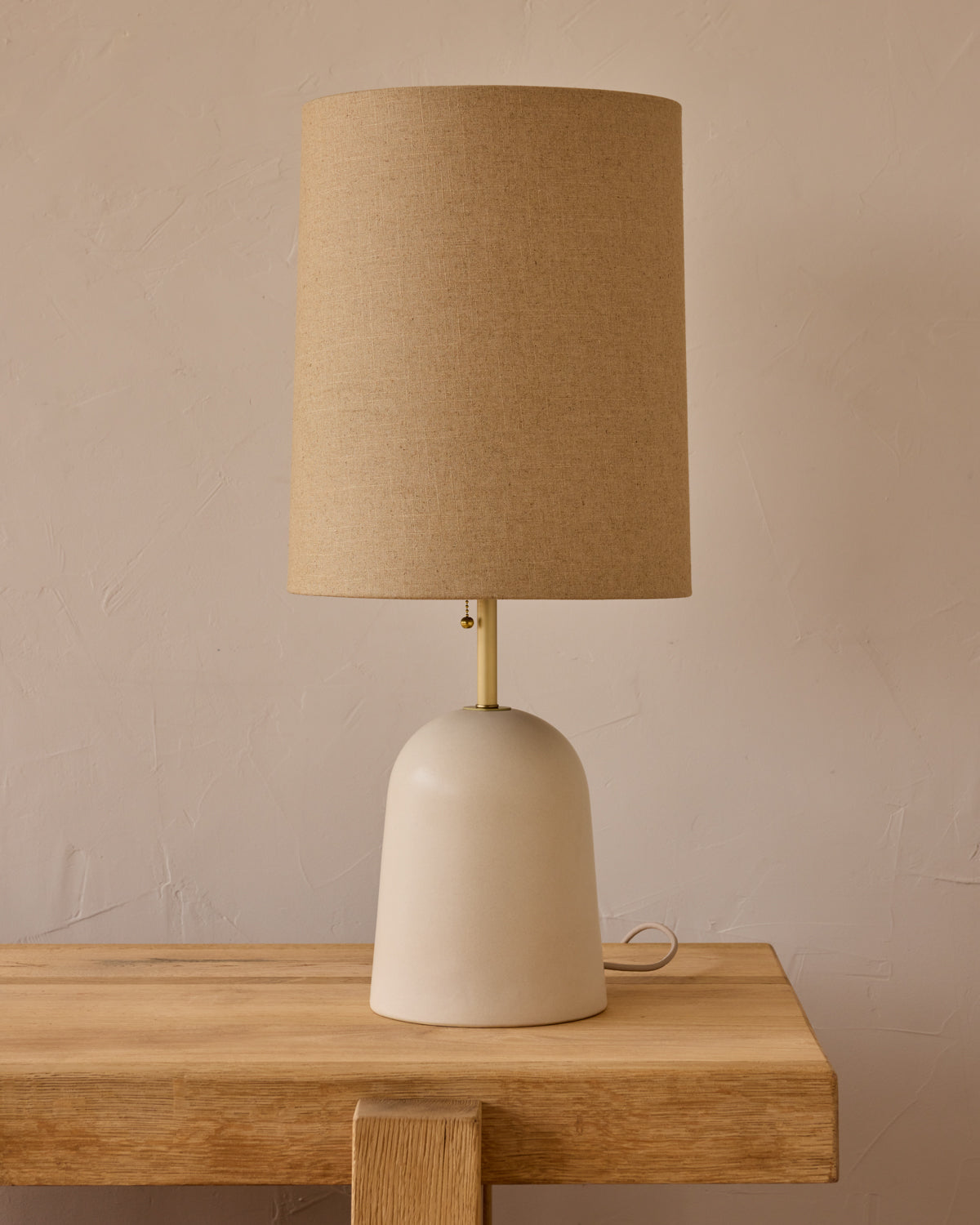 Willa Ceramic Table Lamp - Dogwood