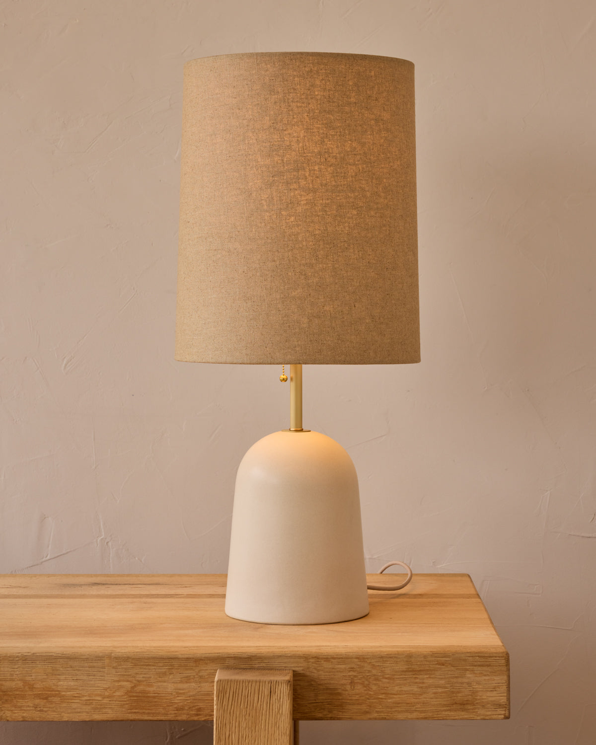 Willa Ceramic Table Lamp - Dogwood