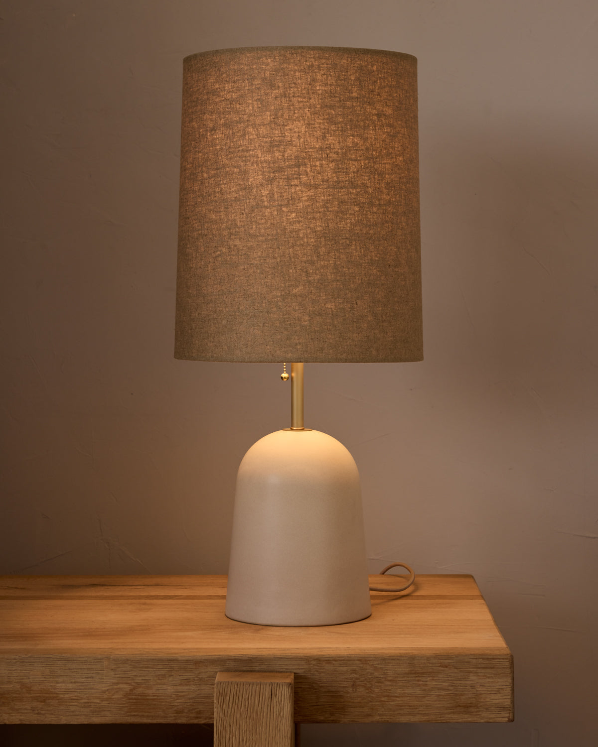 Willa Ceramic Table Lamp - Dogwood