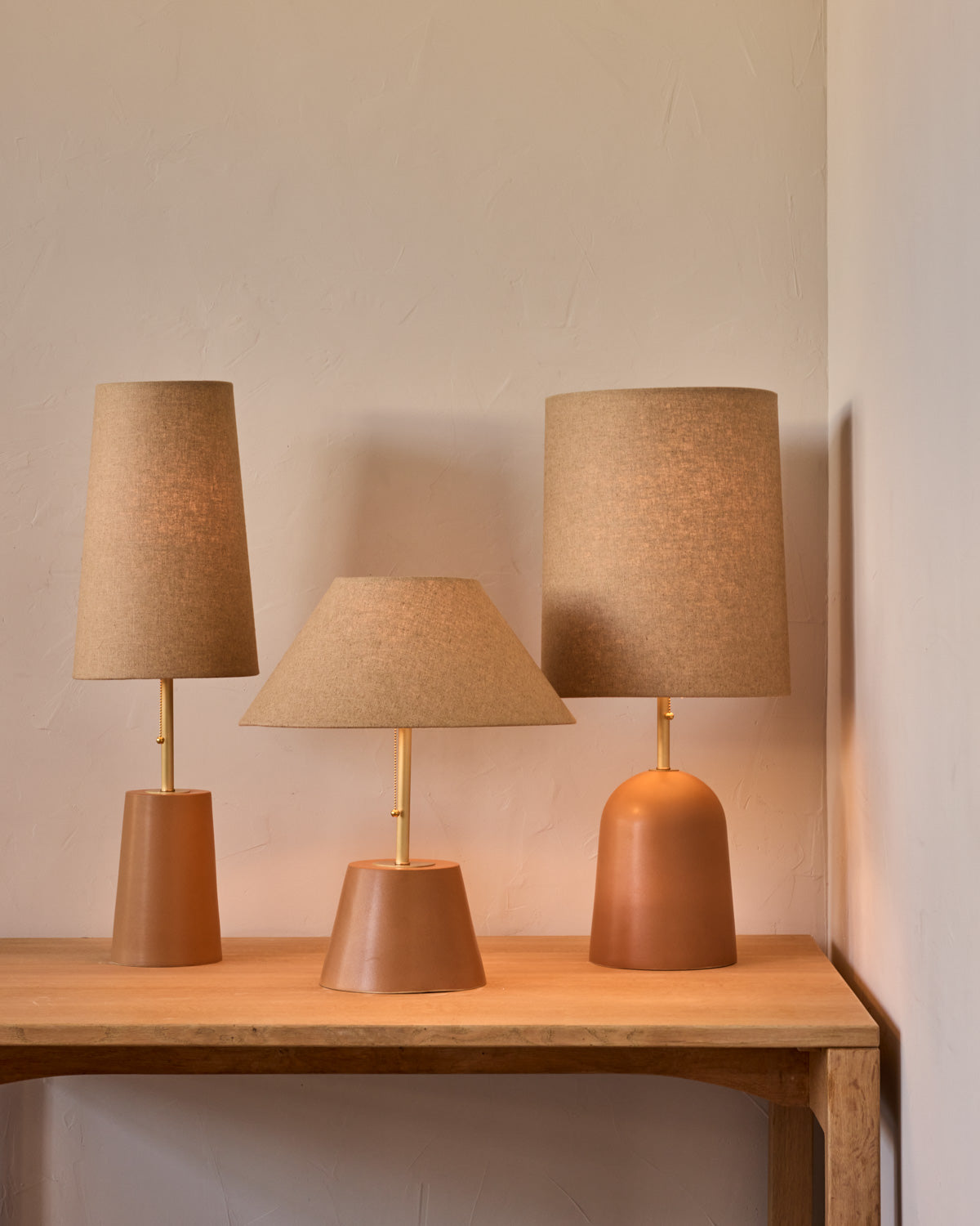 Layla Ceramic Table Lamp - Chestnut