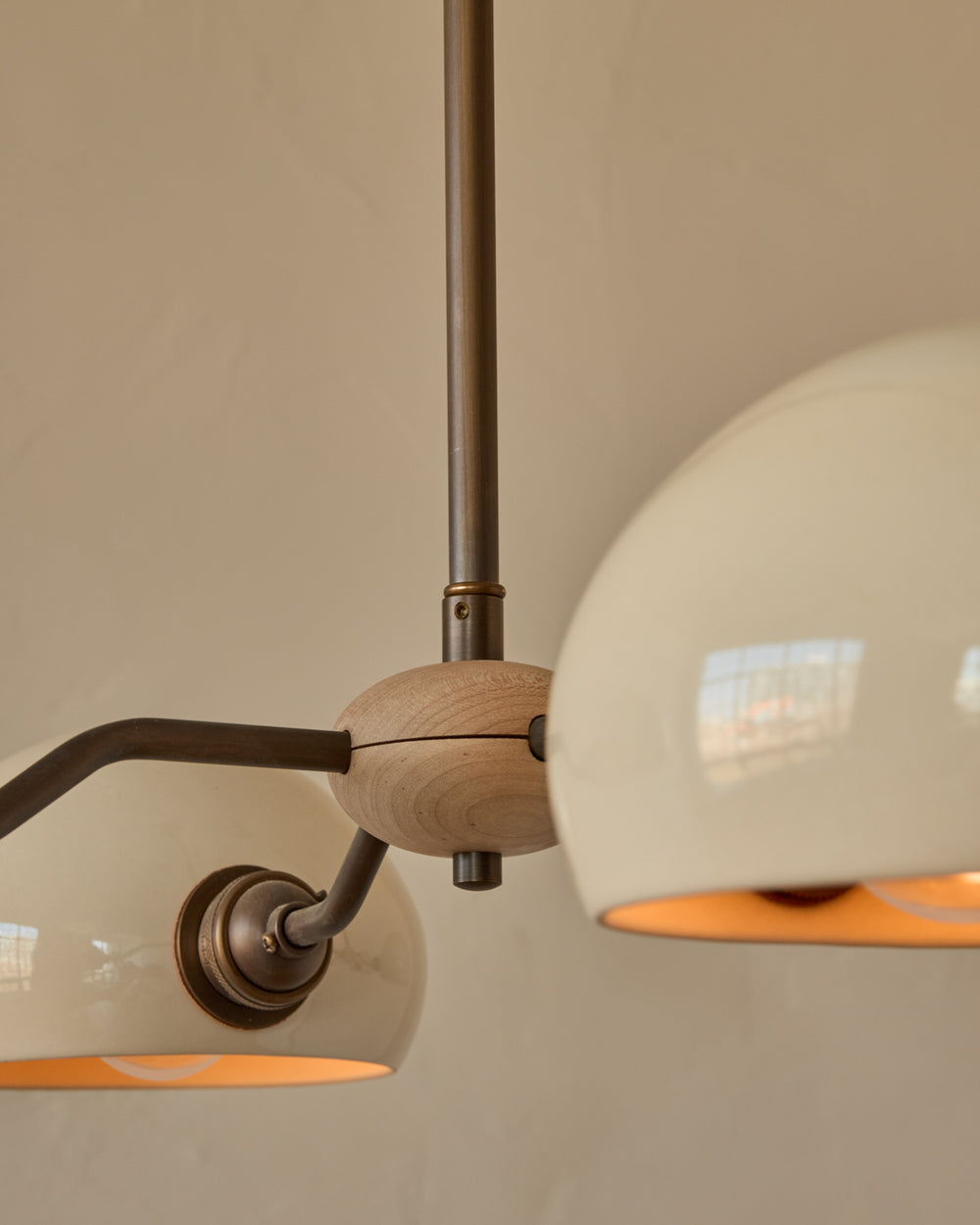 #shade-color_cream #Metal-+-Wood-Finish_Antique Brass / Clear Maple
