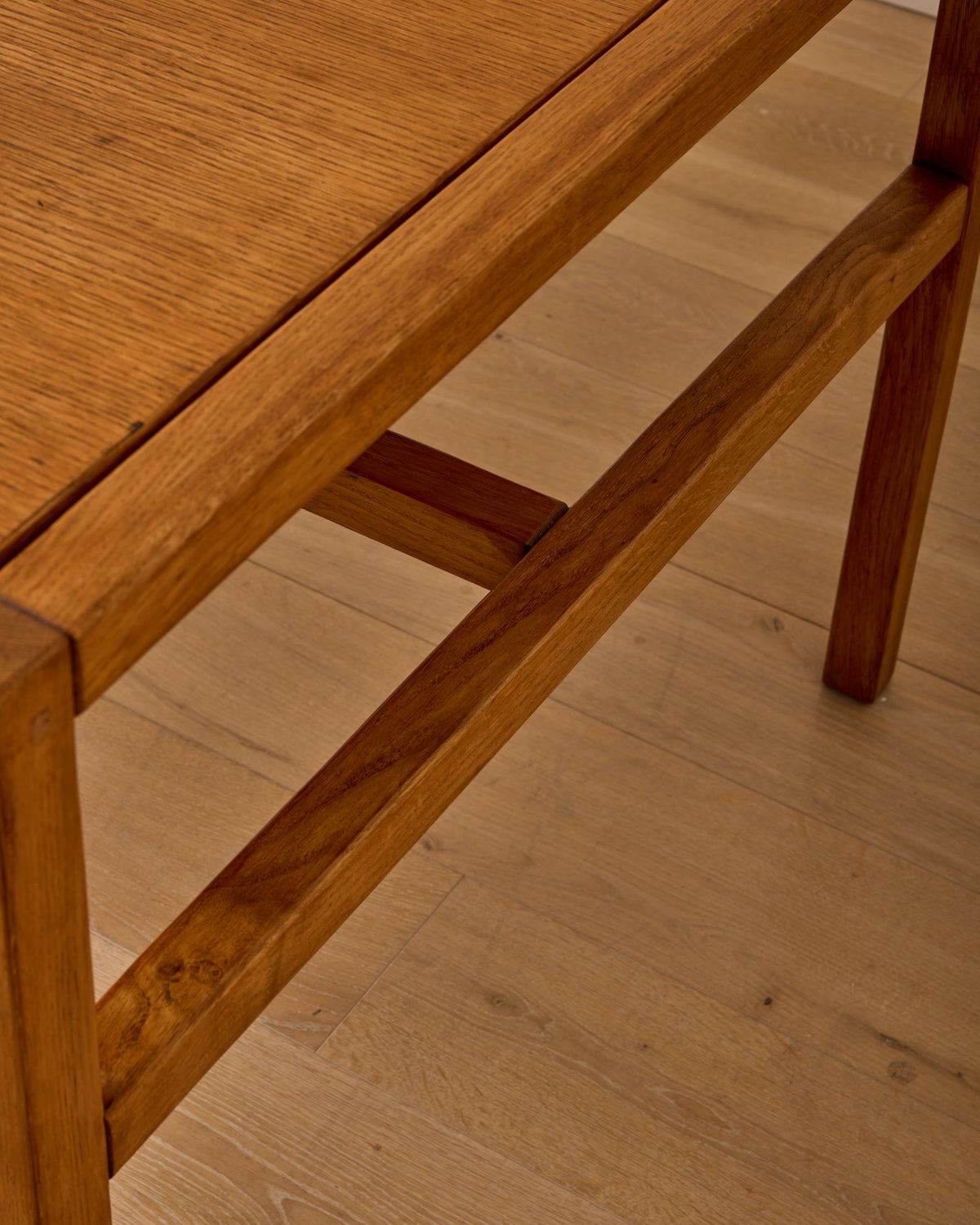Nested Oak Dining Suite