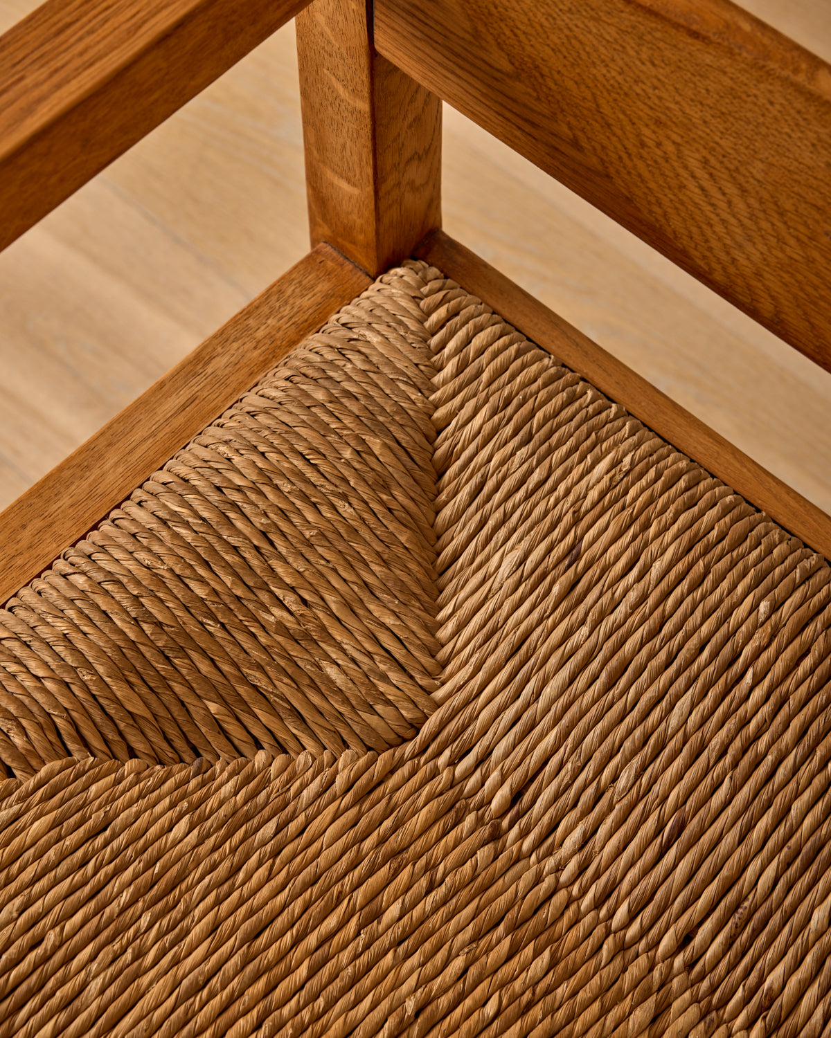 Nested Oak Dining Suite