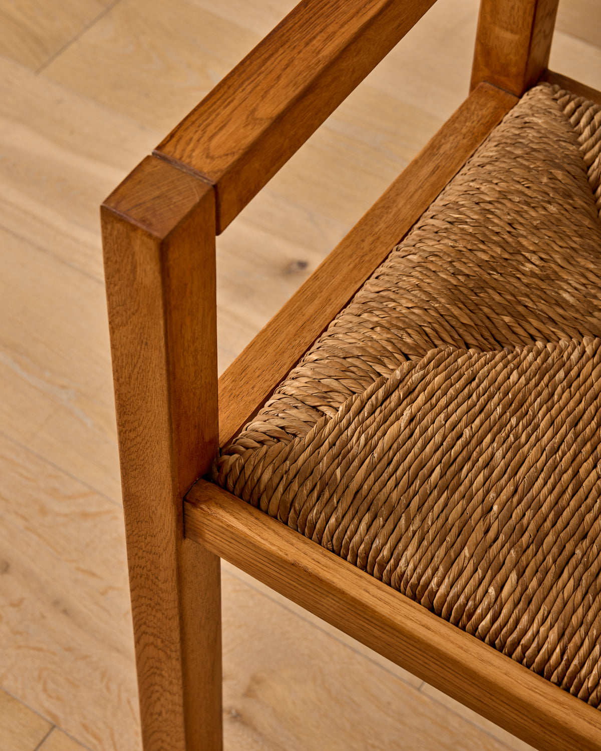 Nested Oak Dining Suite