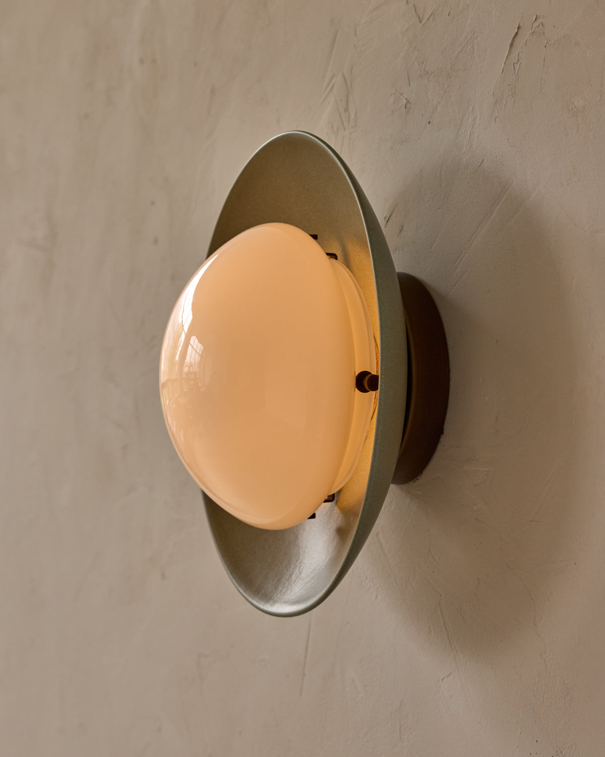 #shade-finish_olivine ceramic