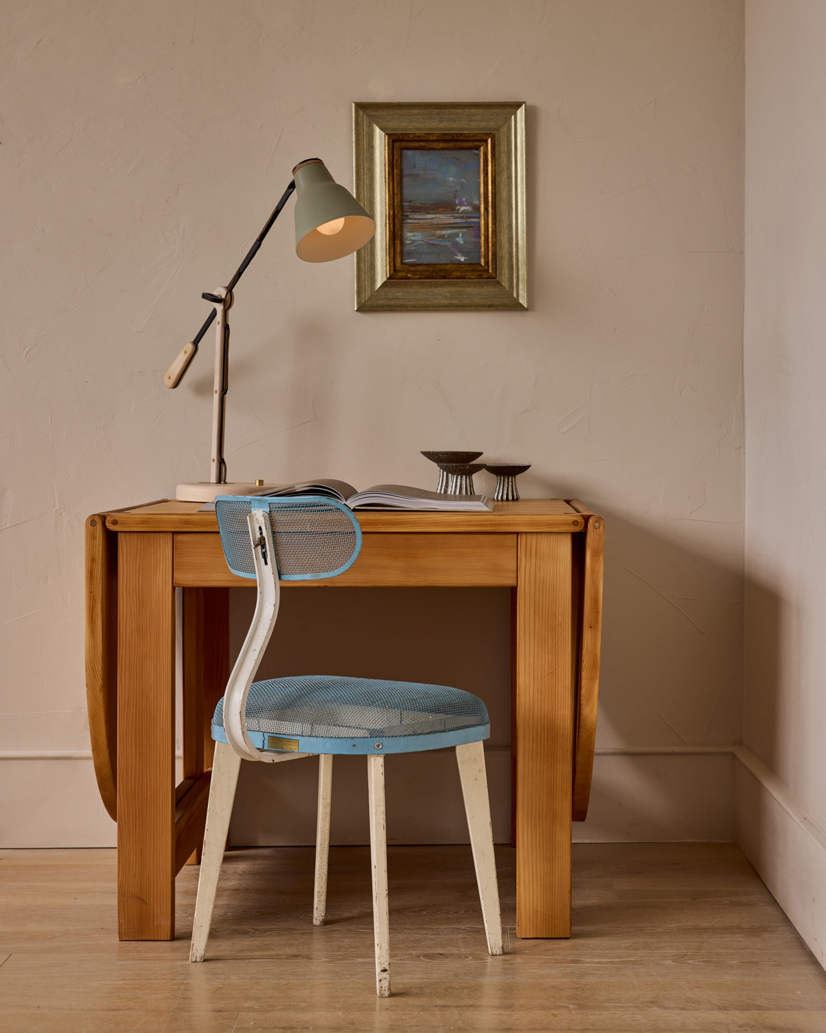 Alek Desk Lamp