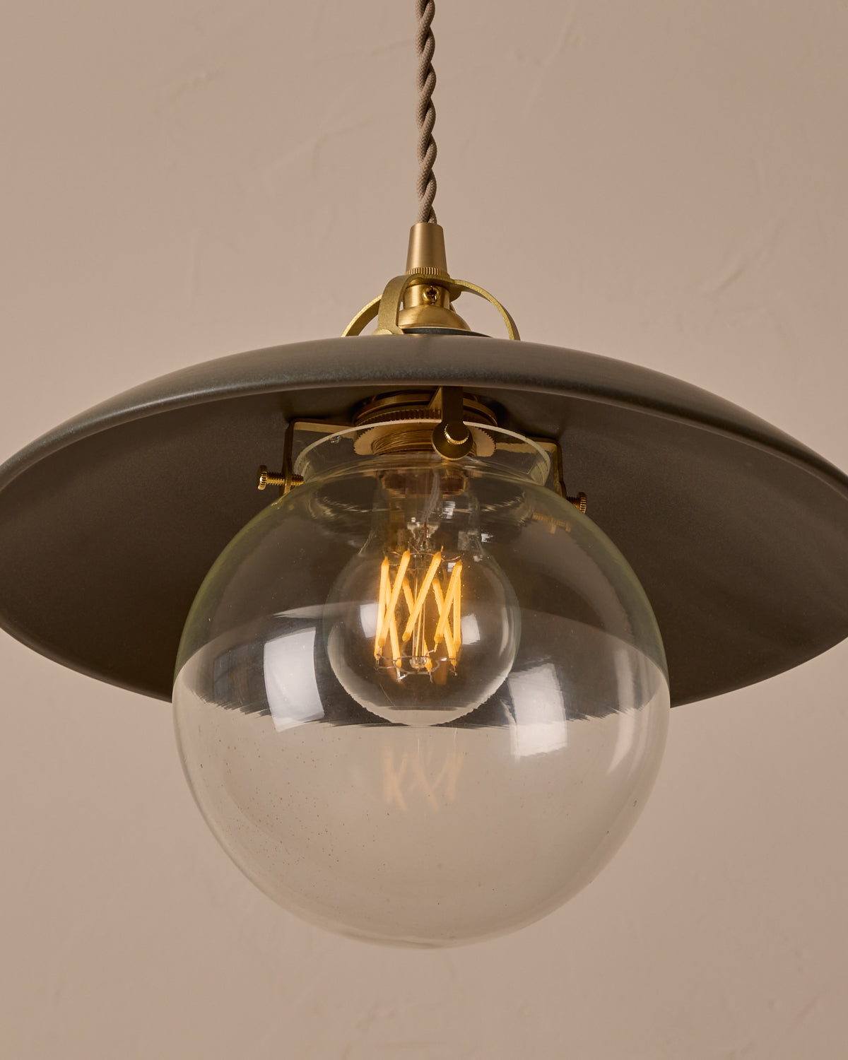 #shade-finish_almost black ceramic  #Cord-Color---Glass_Beige Cord - Clear Globe