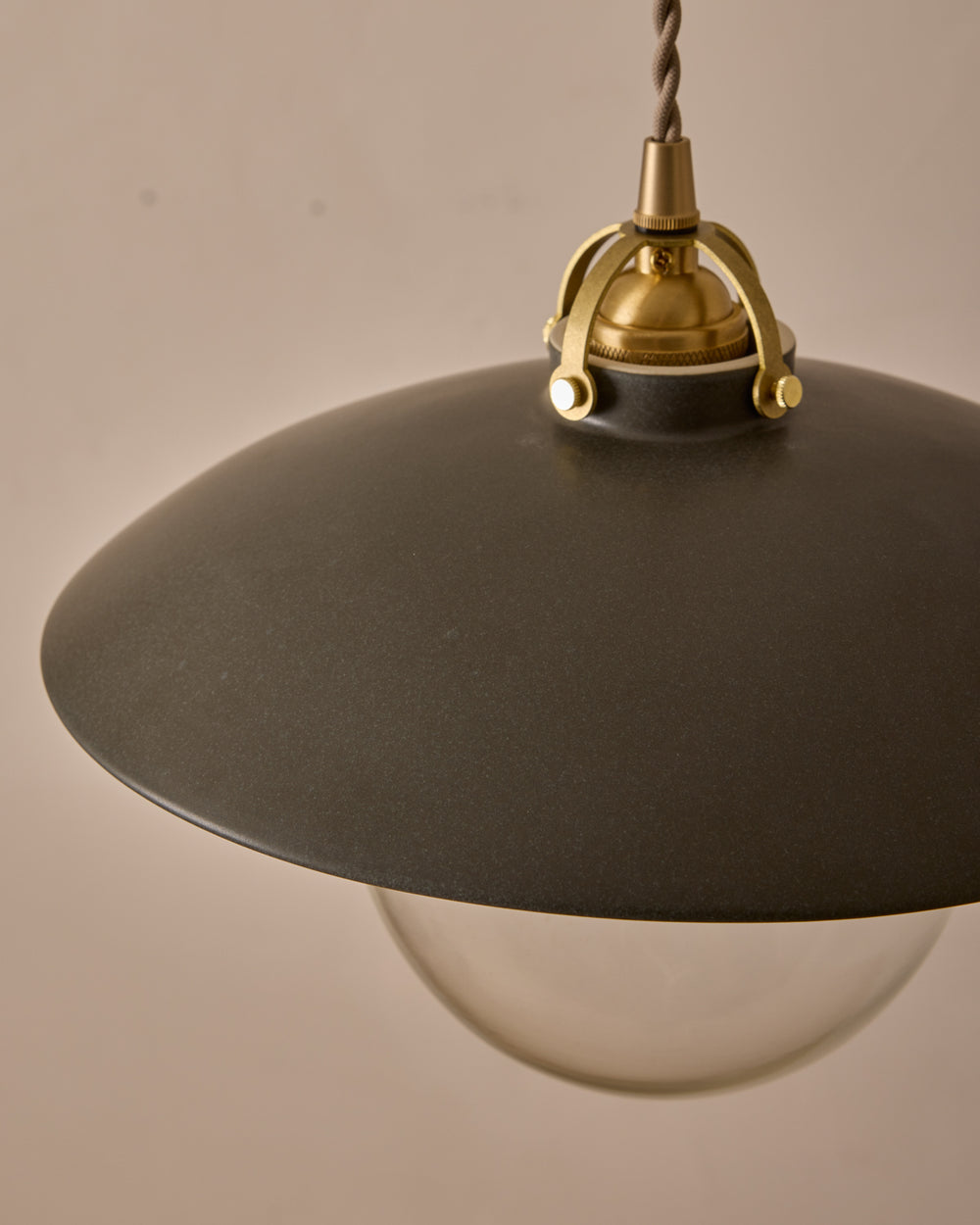 #shade-finish_almost black ceramic  #Cord-Color---Glass_Beige Cord - Clear Globe