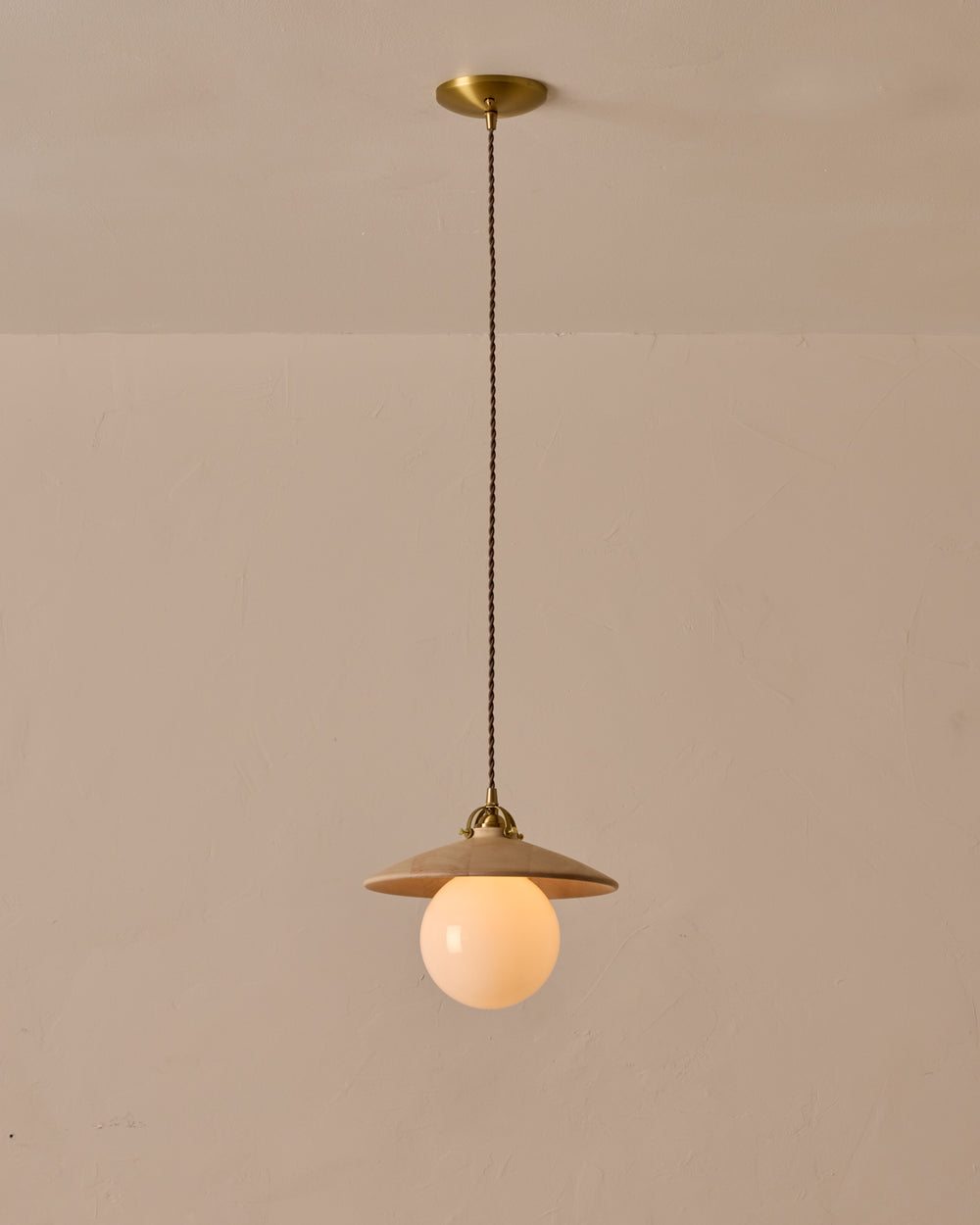 #shade-finish_clear maple #Cord-Color---Glass_brown Cord - white Globe