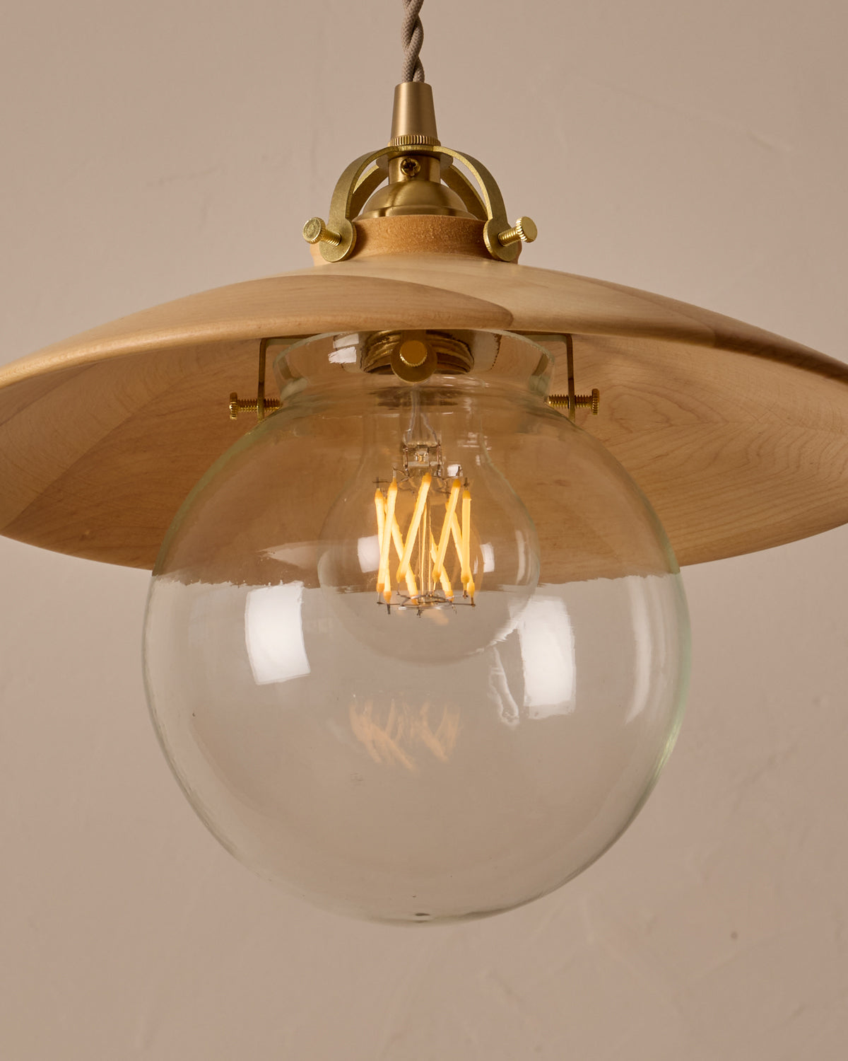 #shade-finish_natural maple #Cord-Color---Glass_Beige Cord - Clear Globe