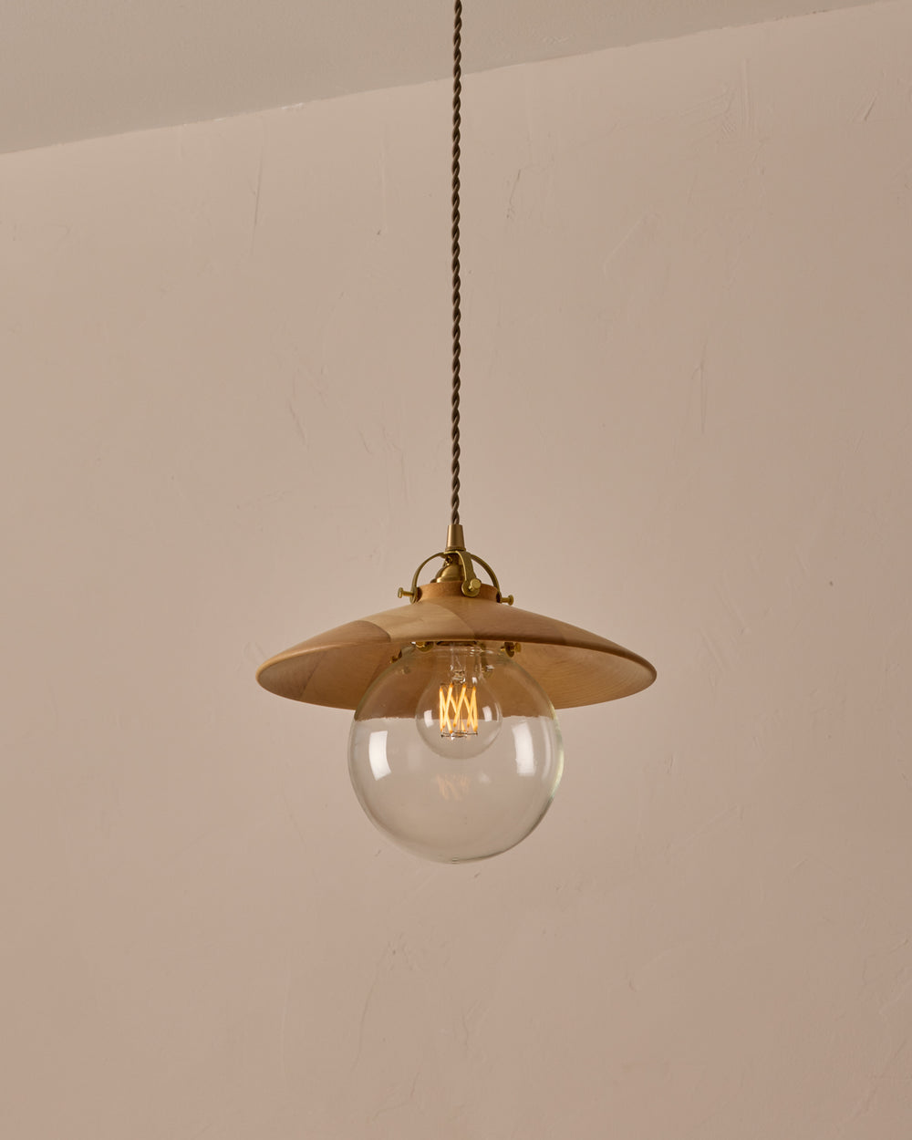 #shade-finish_natural maple #Cord-Color---Glass_Beige Cord - Clear Globe