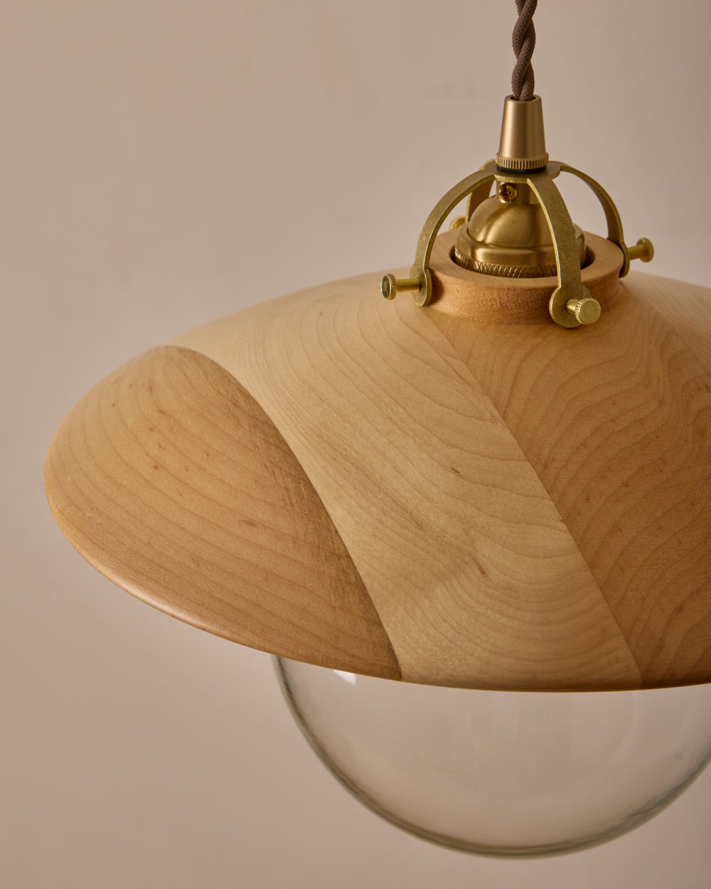 #shade-finish_natural maple #Cord-Color---Glass_Brown Cord - Clear Globe