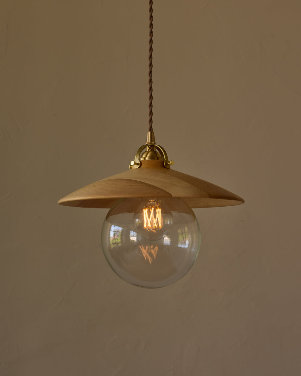 #shade-finish_natural maple #Cord-Color---Glass_Brown Cord - Clear Globe
