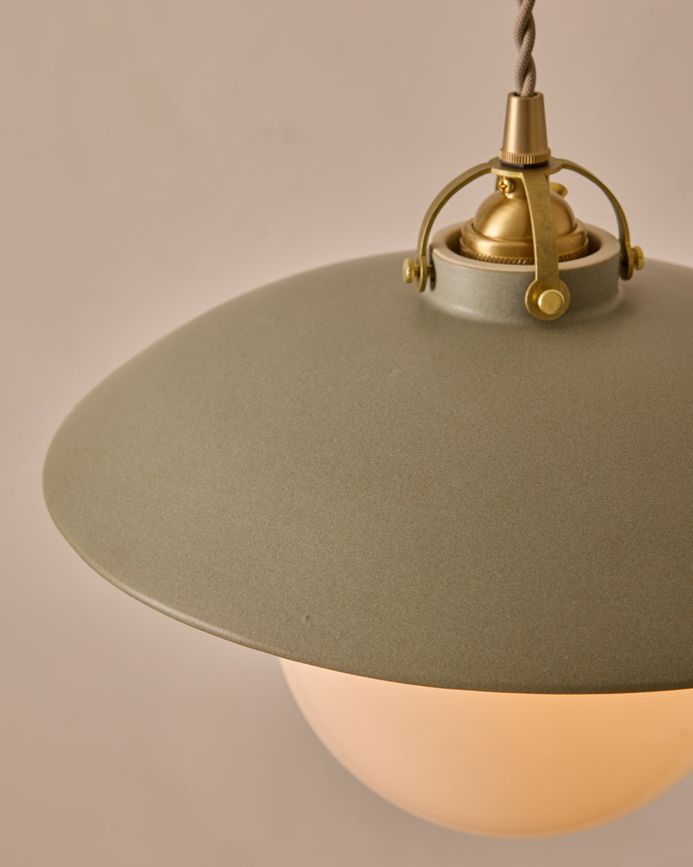 #shade-finish_olivine ceramic #Cord-Color---Glass_Beige Cord - White Globe