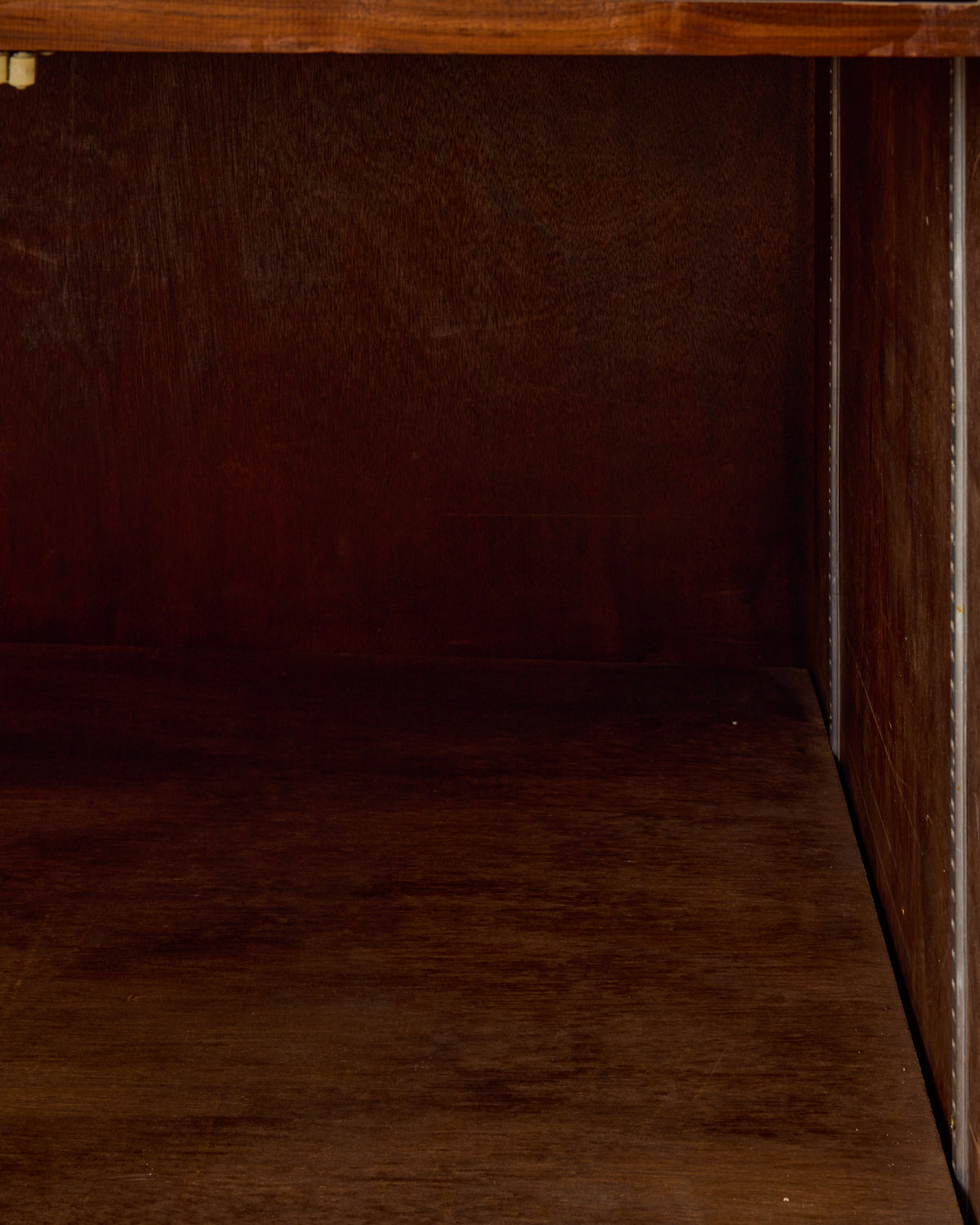 #style_Cabinet with Drawers