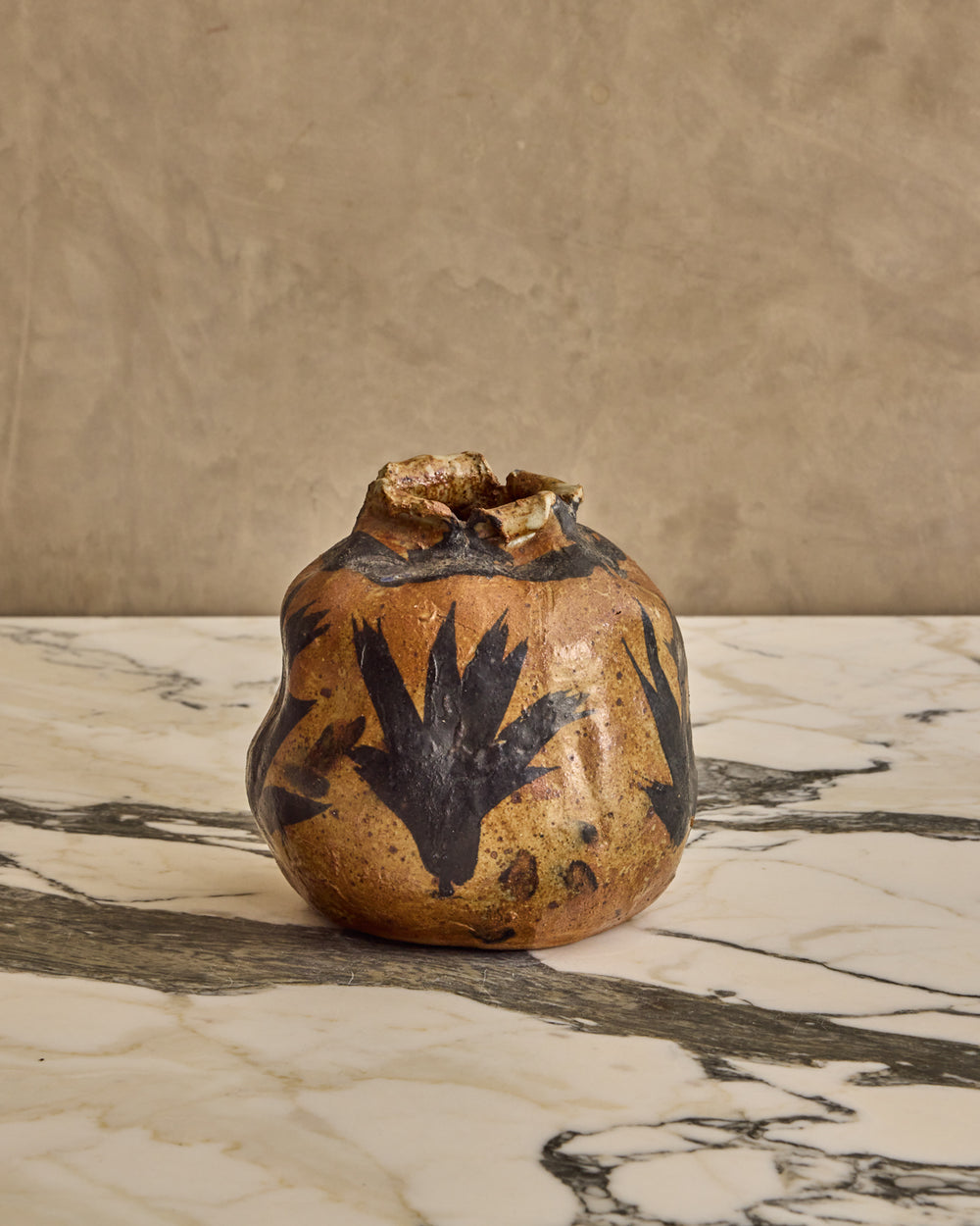 Crow Rim Ceramic Vase