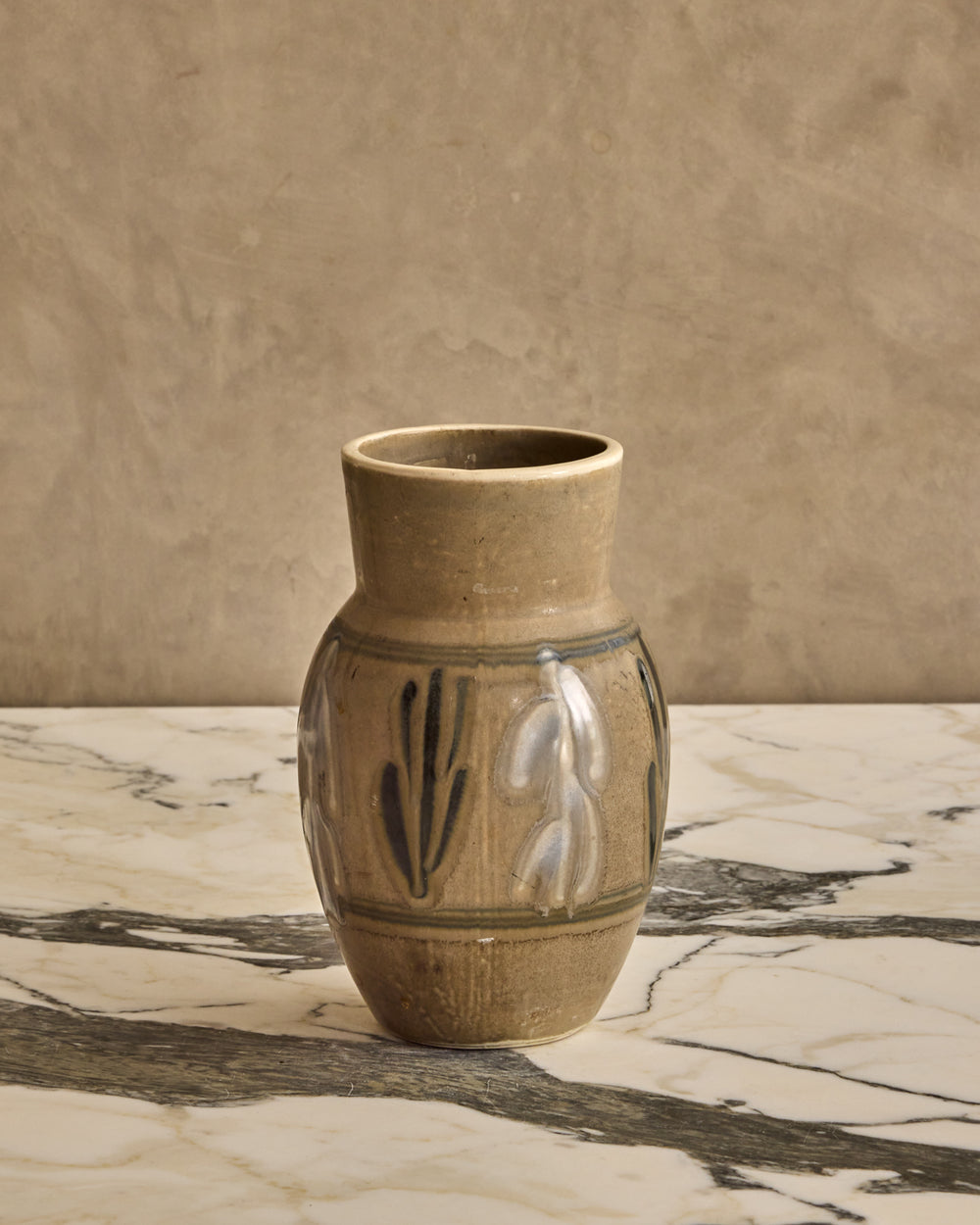 Motif Glaze Vase