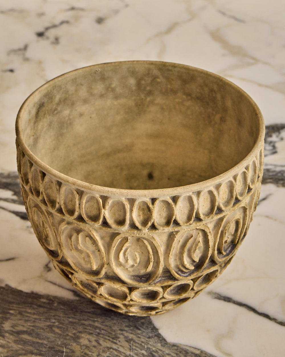 Well Curved Studio Ceramic