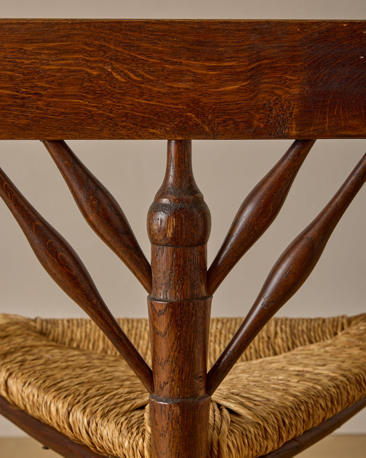 Bobbin Triangular Armchair