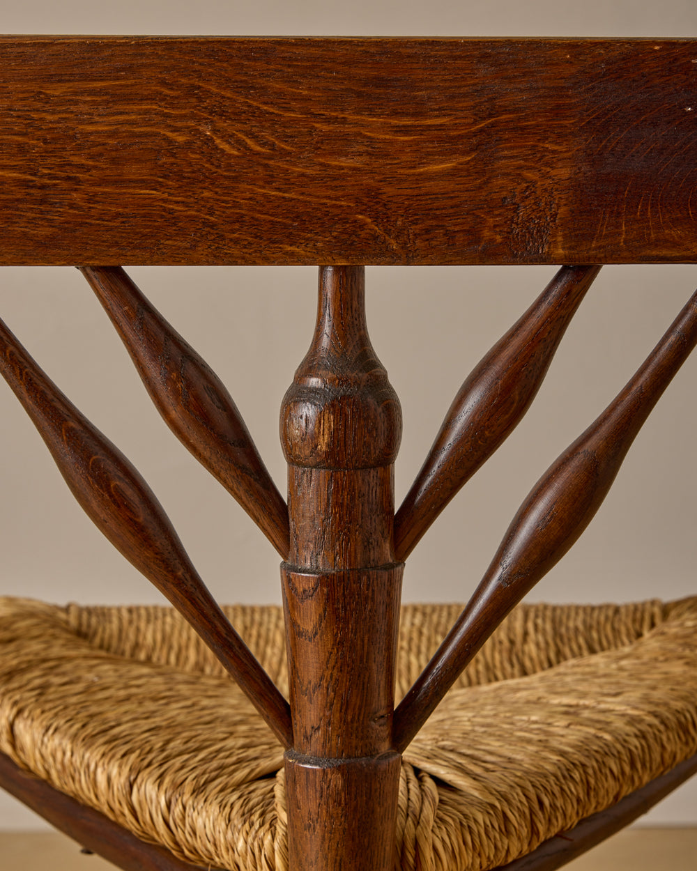 Bobbin Triangular Armchair