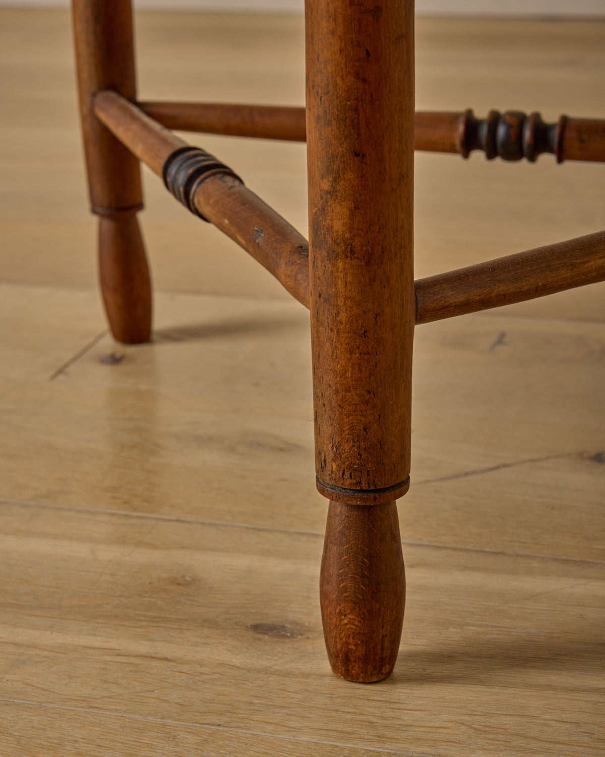 Bobbin Triangular Armchair with Curved Crest