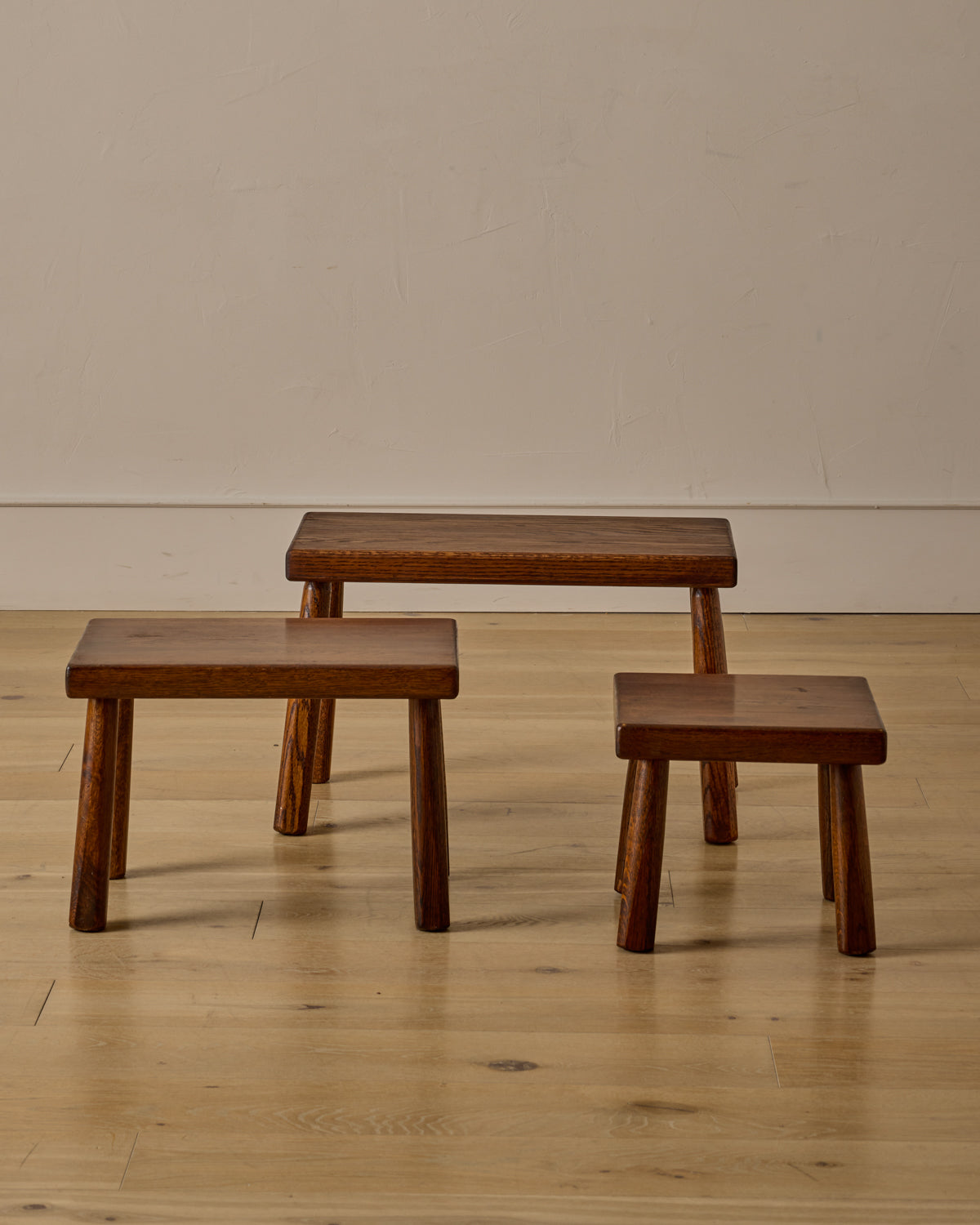 Set of Dark Oak Nesting Tables