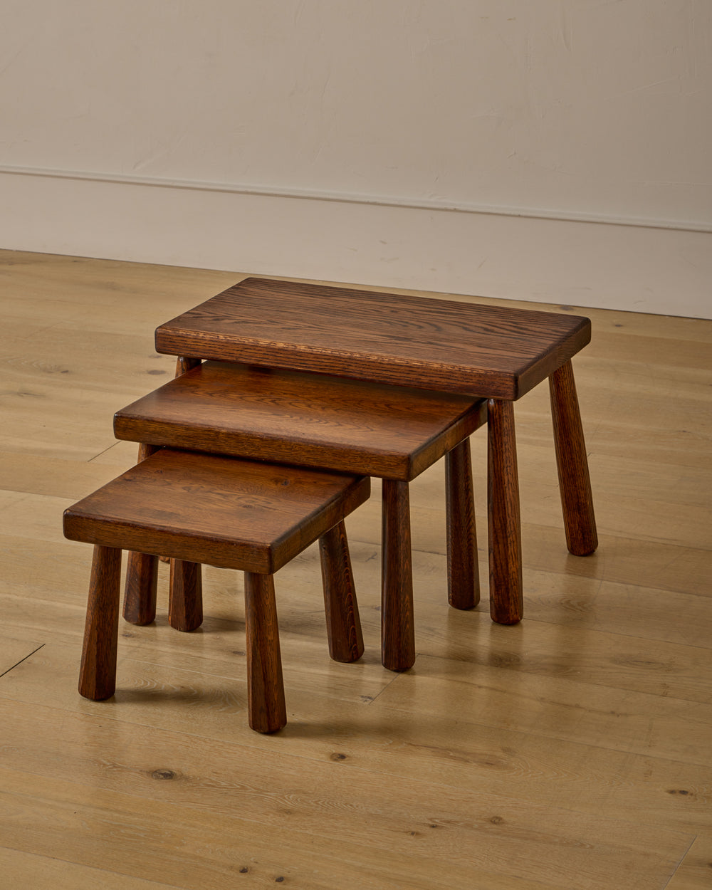 Set of Dark Oak Nesting Tables