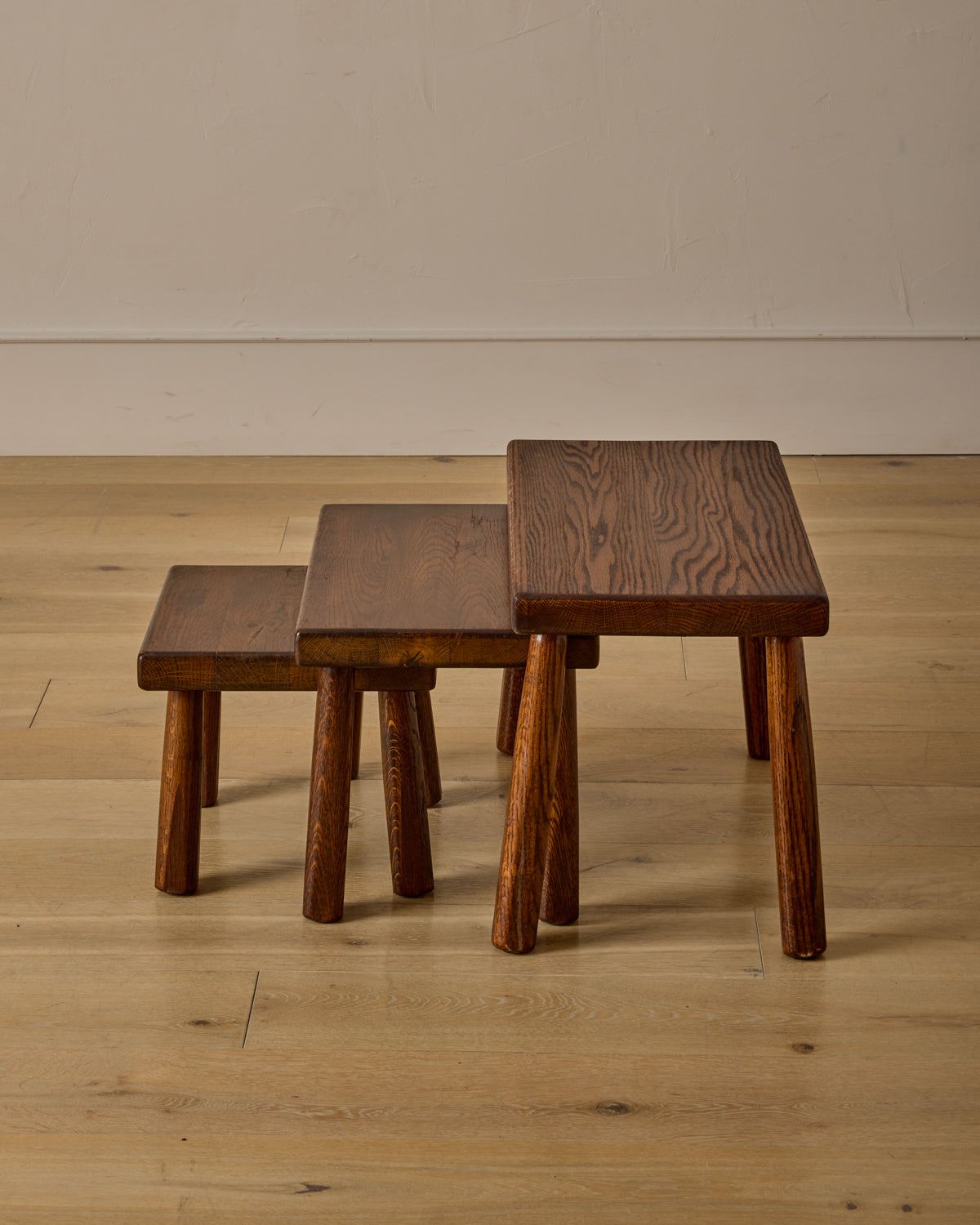 Set of Dark Oak Nesting Tables