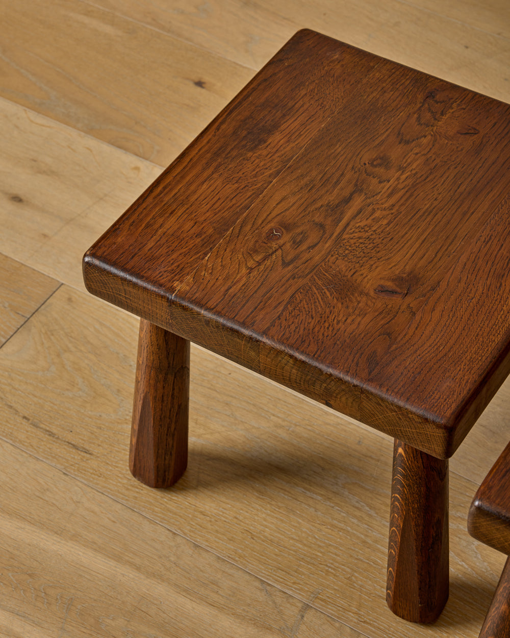 Set of Dark Oak Nesting Tables