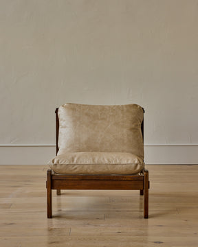 Sling Lounge Chair in Au Lait Leather