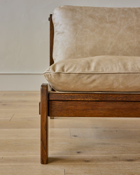 Sling Lounge Chair in Au Lait Leather