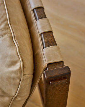 Sling Lounge Chair in Au Lait Leather