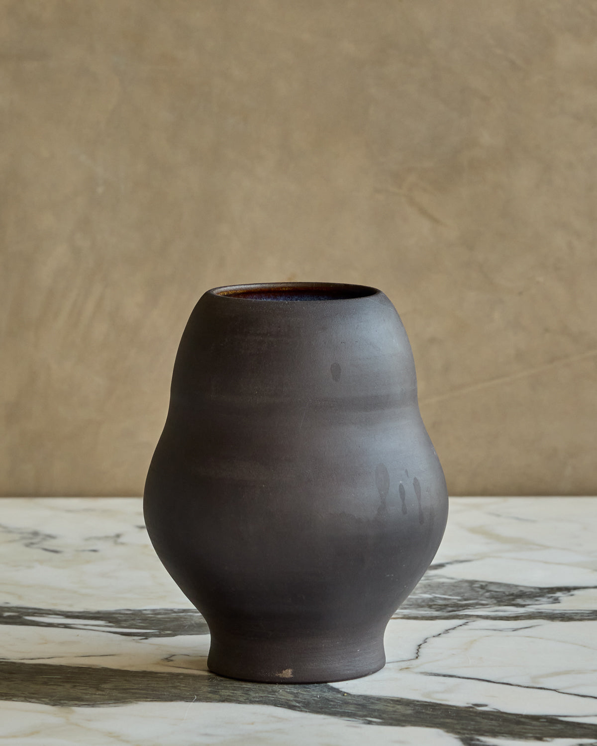 Matte Black Ceramic Gourd Vase