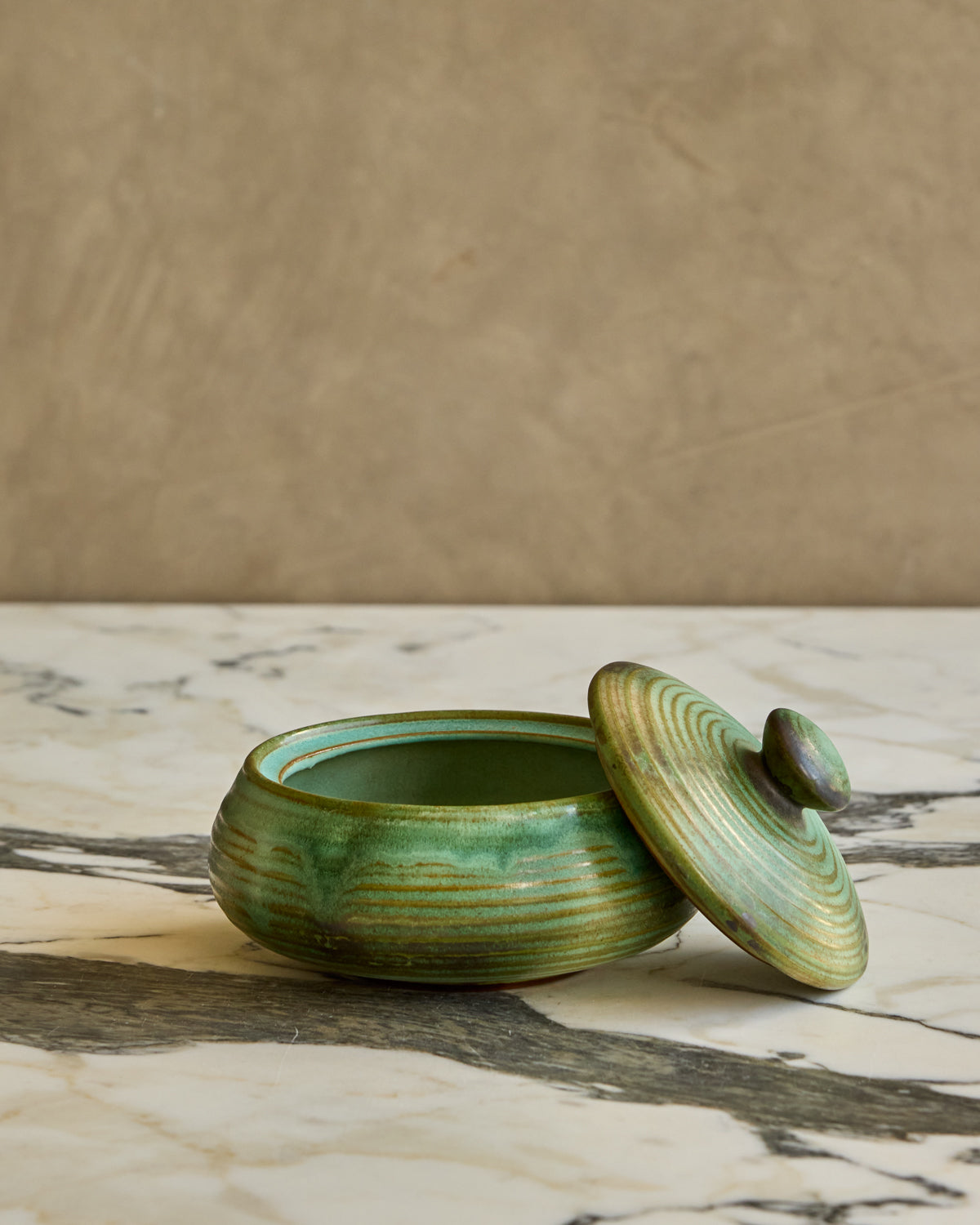 Ceramic Bowl with Lid