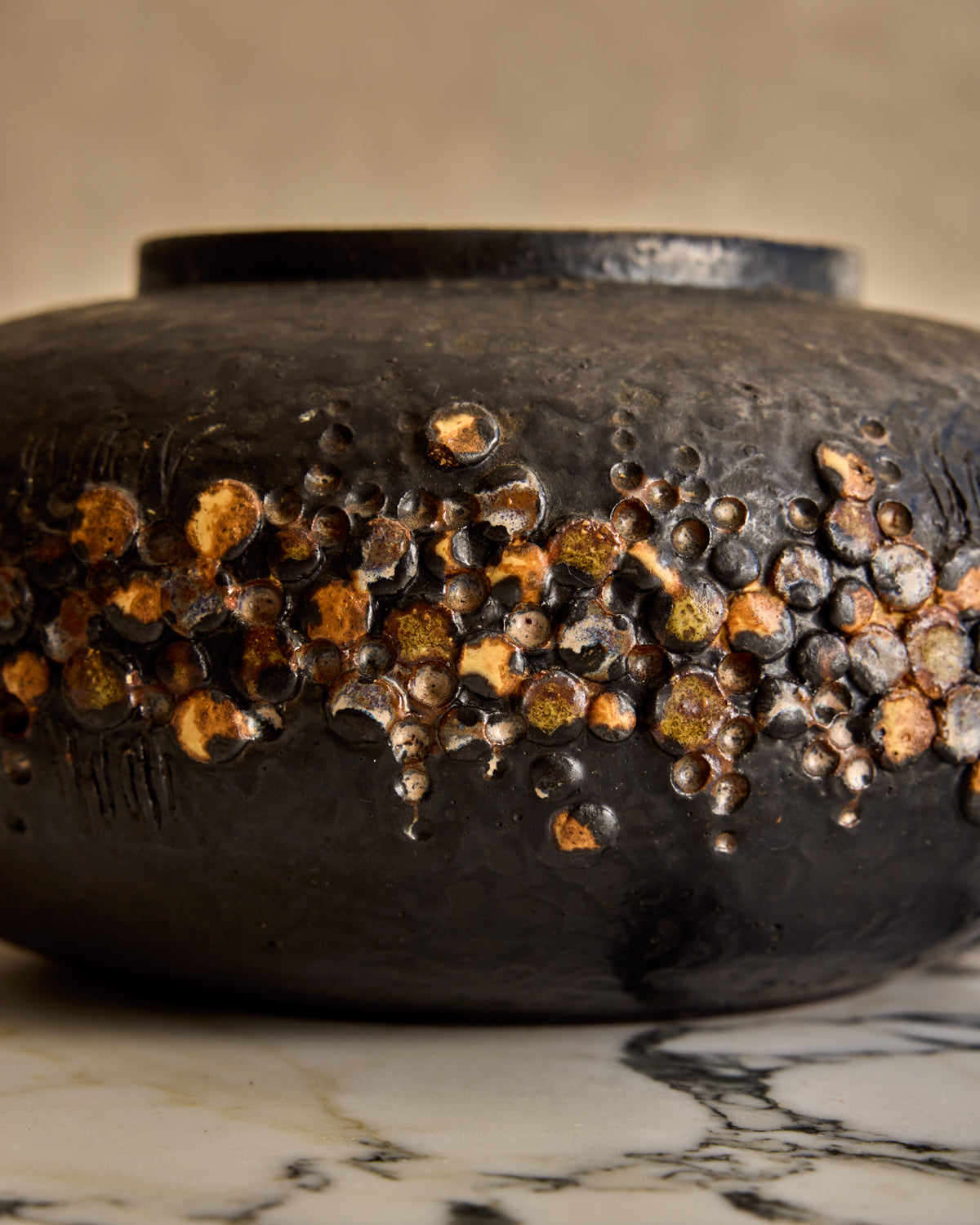 Texturized Horizon Vase