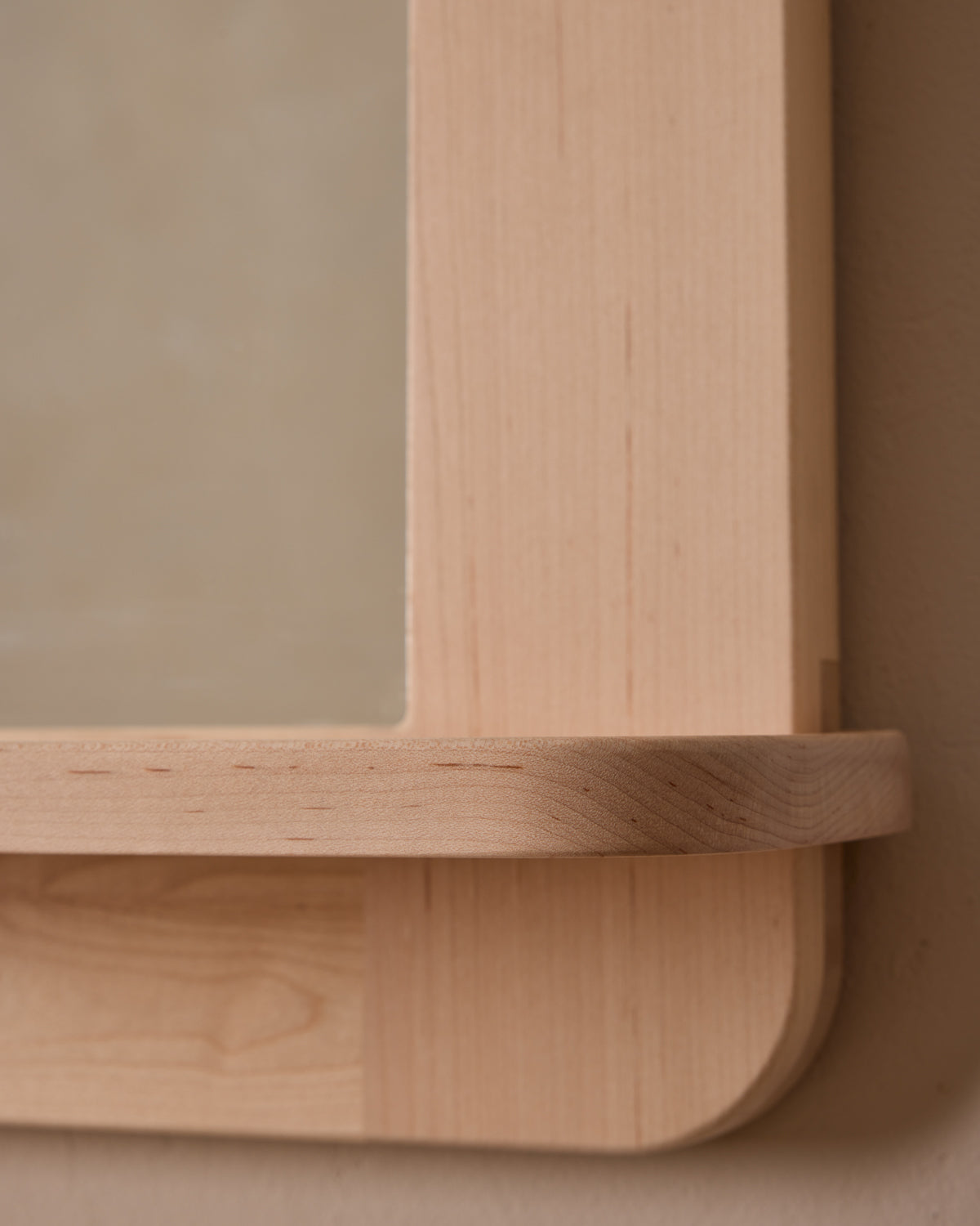 Bennett Mirror with Shelf - Clear Maple