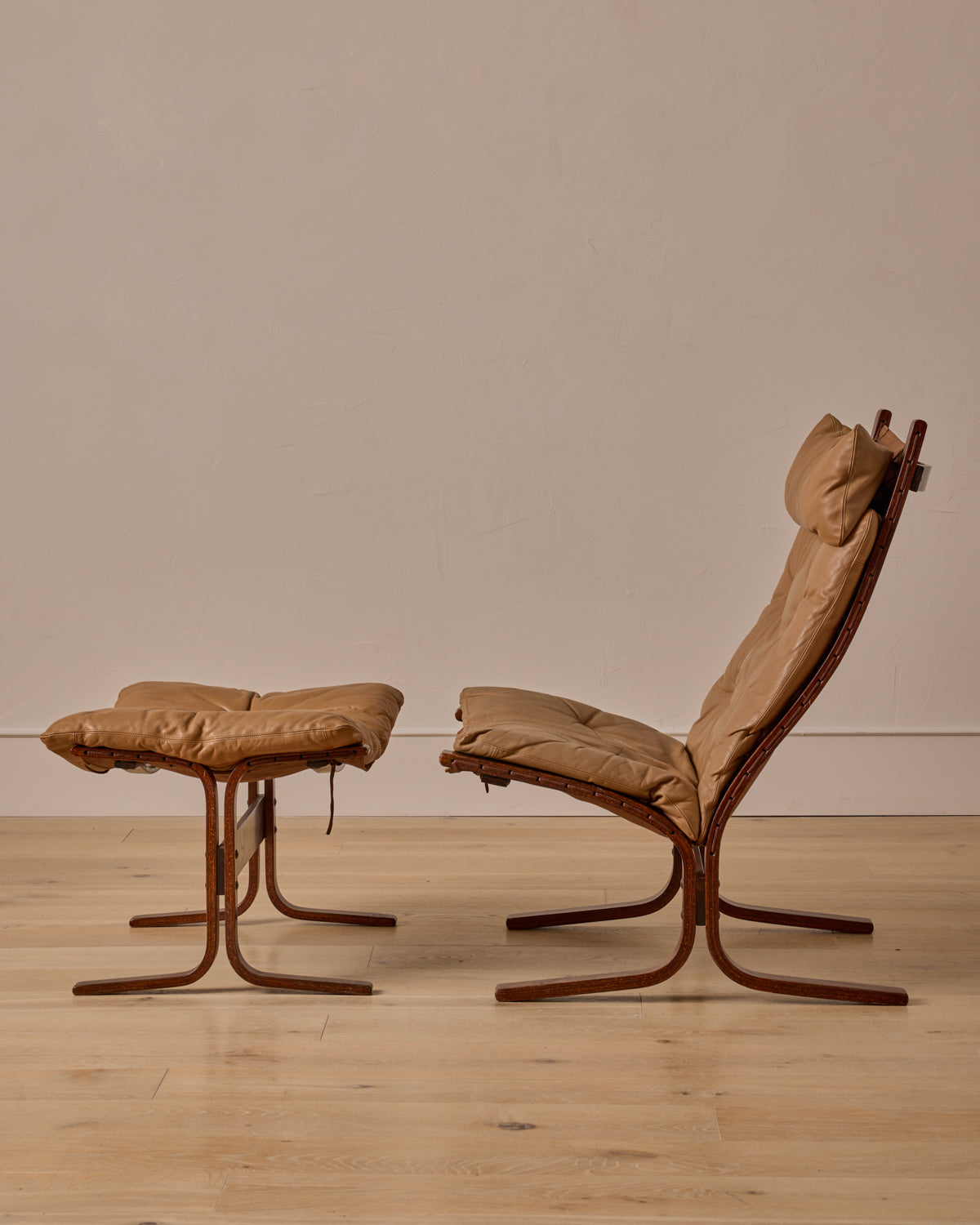 Leather 'Siesta' Lounge Chair + Ottoman